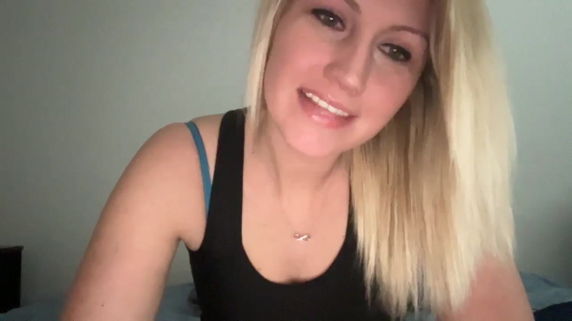 Gallery image thumbnail from Snowcheer93's myfreecams stream on, 01/28/2025, 22:15 image 13 of 20