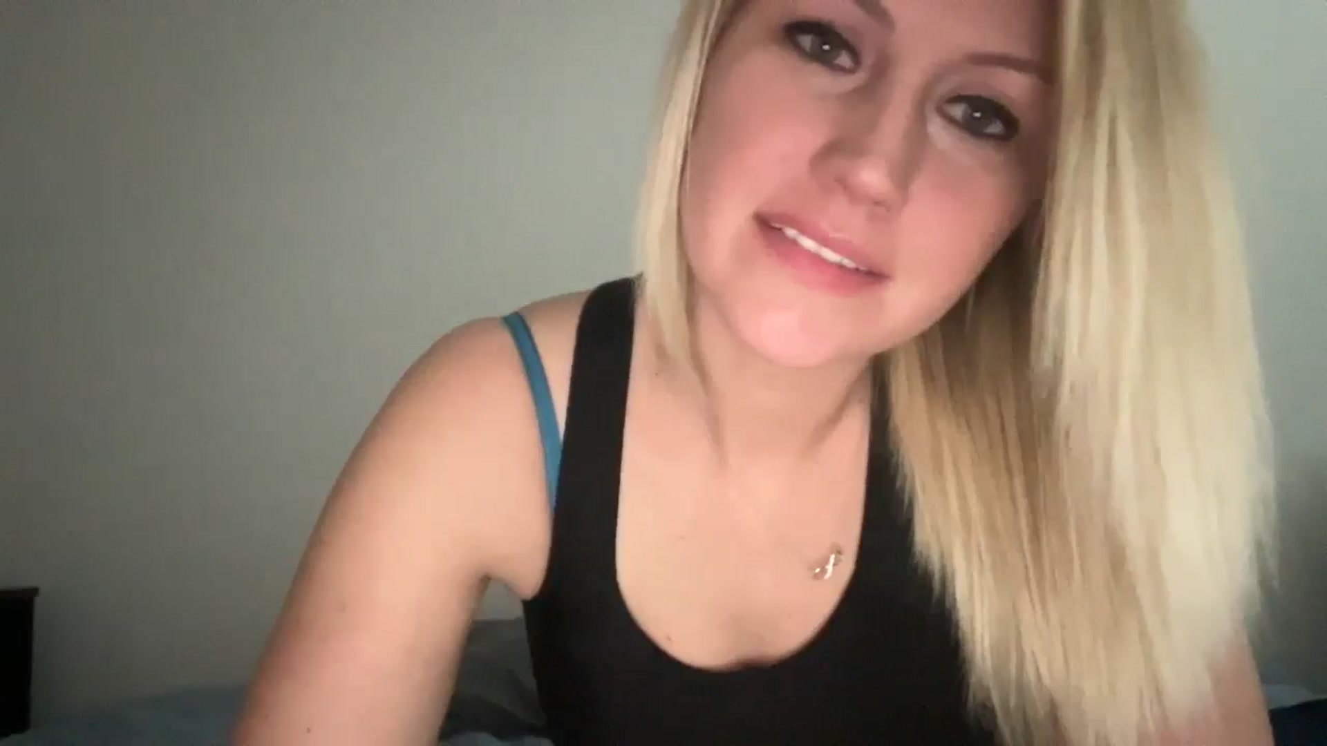 Gallery image thumbnail from Snowcheer93's myfreecams stream on, 01/28/2025, 22:15 image 3 of 20