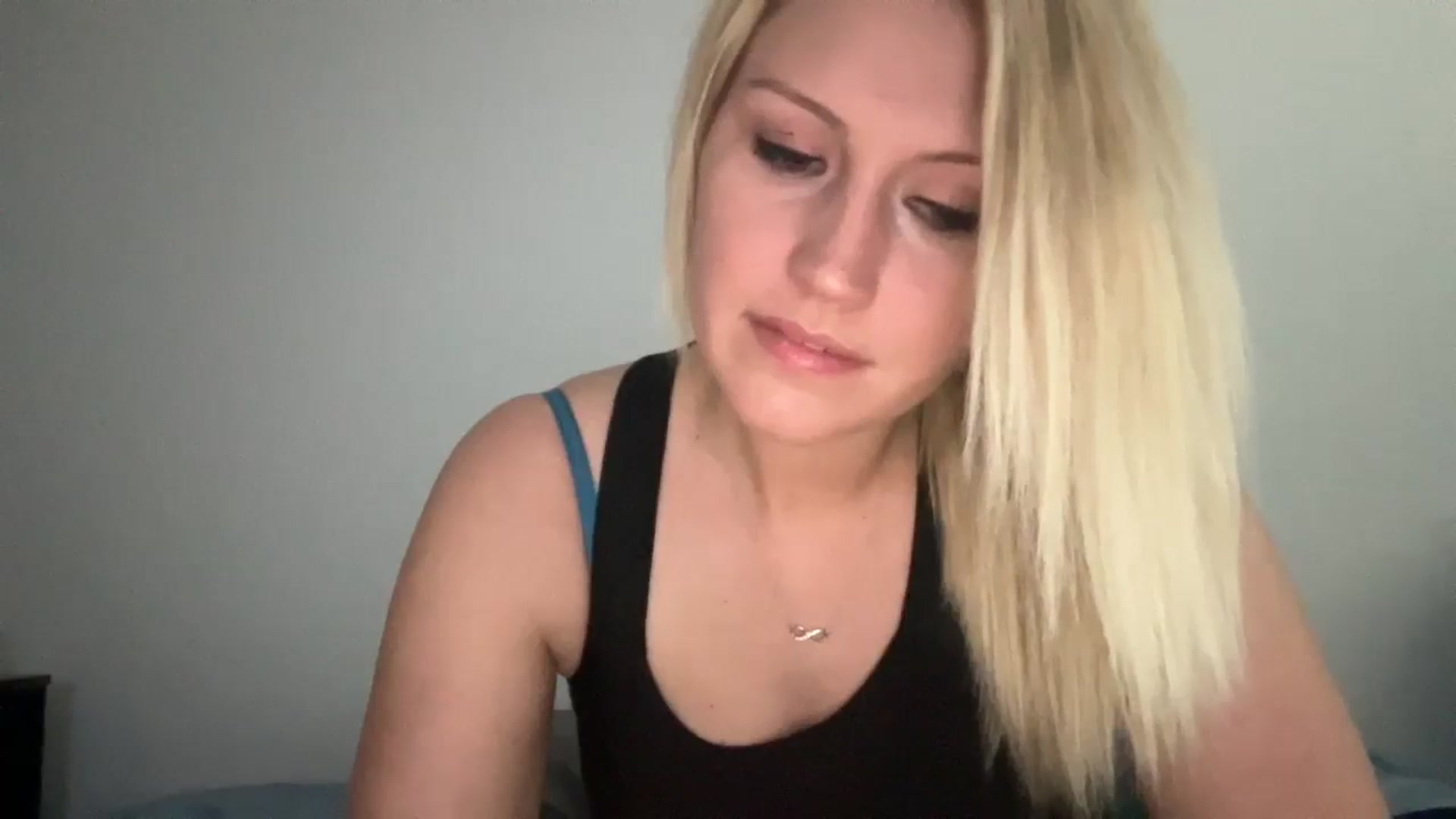 Gallery image thumbnail from Snowcheer93's myfreecams stream on, 01/28/2025, 22:15 image 8 of 20