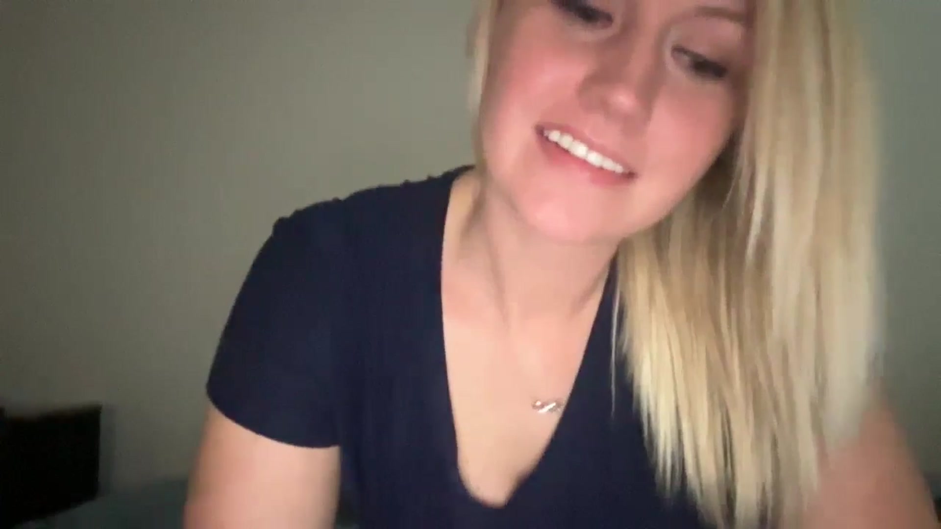 Gallery image thumbnail from Snowcheer93's myfreecams stream on, 01/29/2025, 22:28 image 16 of 20