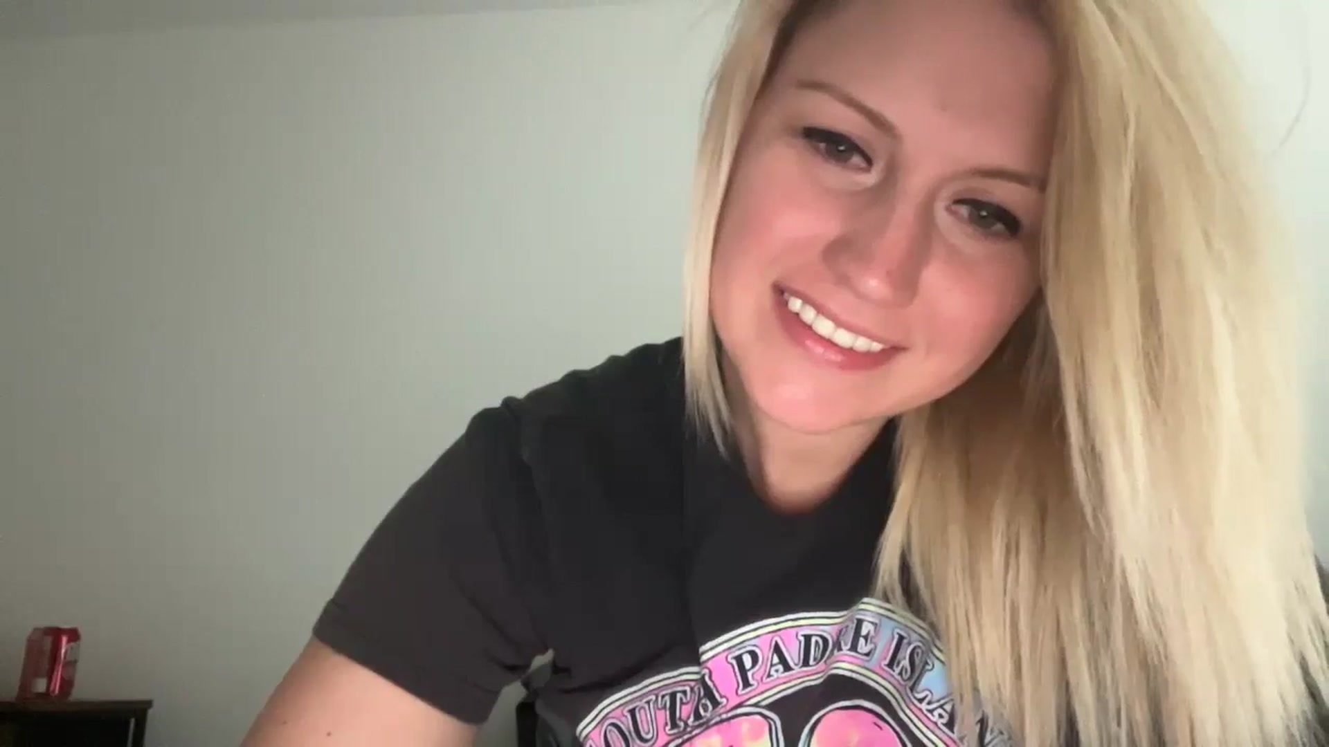 Gallery image thumbnail from Snowcheer93's myfreecams stream on, 02/18/2025, 19:14 image 13 of 20