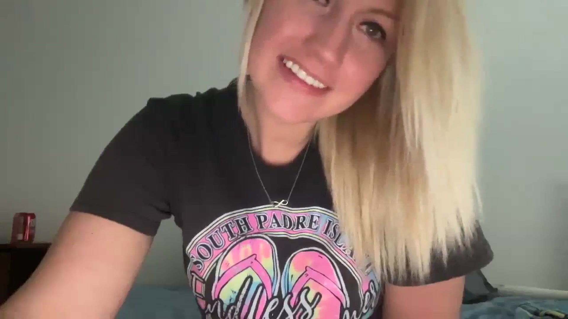 Gallery image thumbnail from Snowcheer93's myfreecams stream on, 02/18/2025, 19:14 image 16 of 20