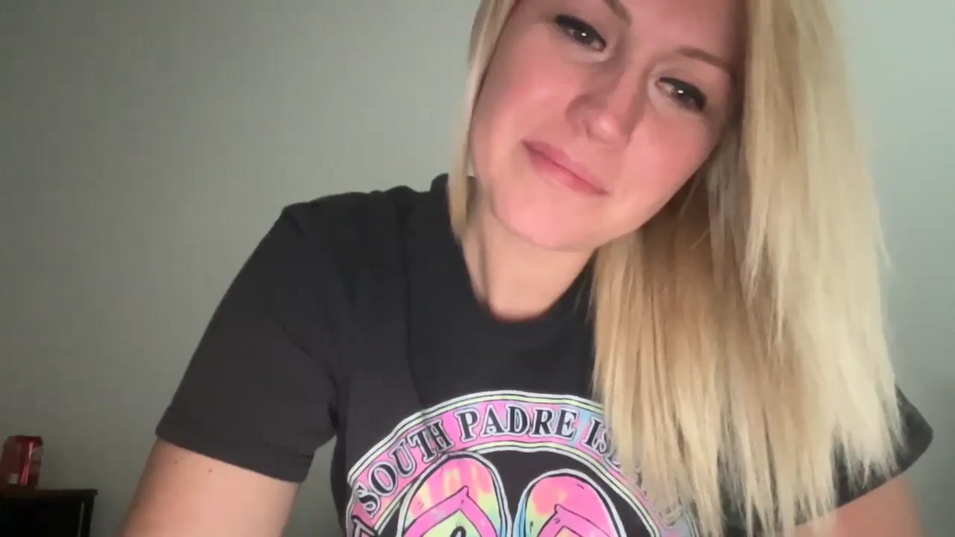 Gallery image thumbnail from Snowcheer93's myfreecams stream on, 02/18/2025, 21:36 image 4 of 20