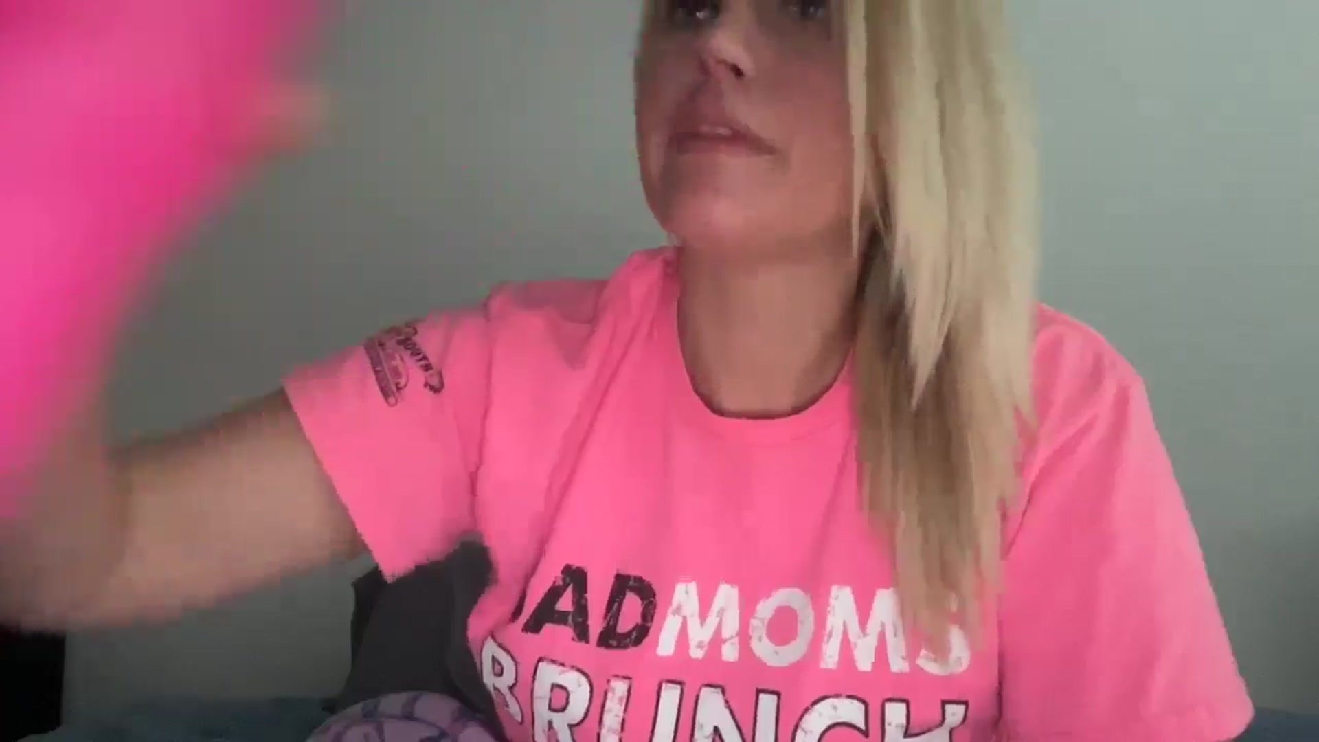 Gallery image thumbnail from Snowcheer93's myfreecams stream on, 02/27/2025, 21:02 image 18 of 20