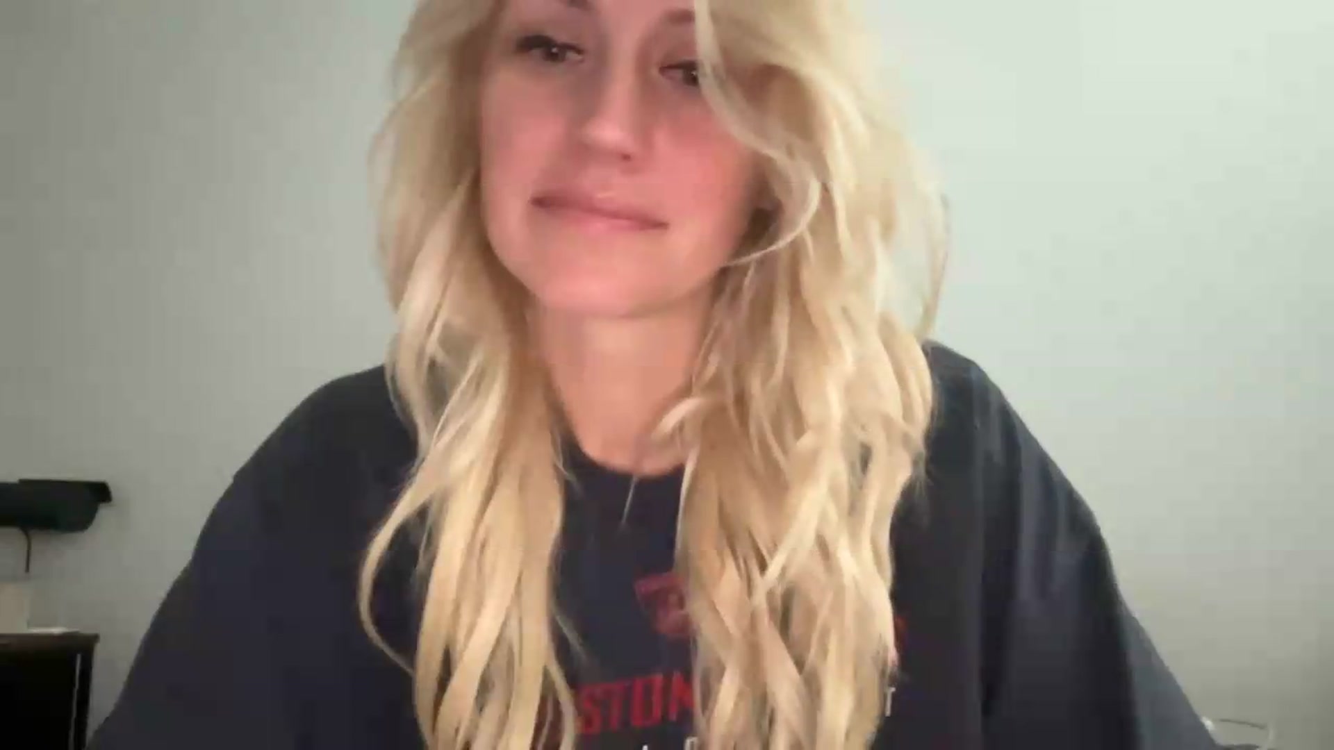 Gallery image thumbnail from Snowcheer93's myfreecams stream on, 05/11/2026, 15:31 image 12 of 20