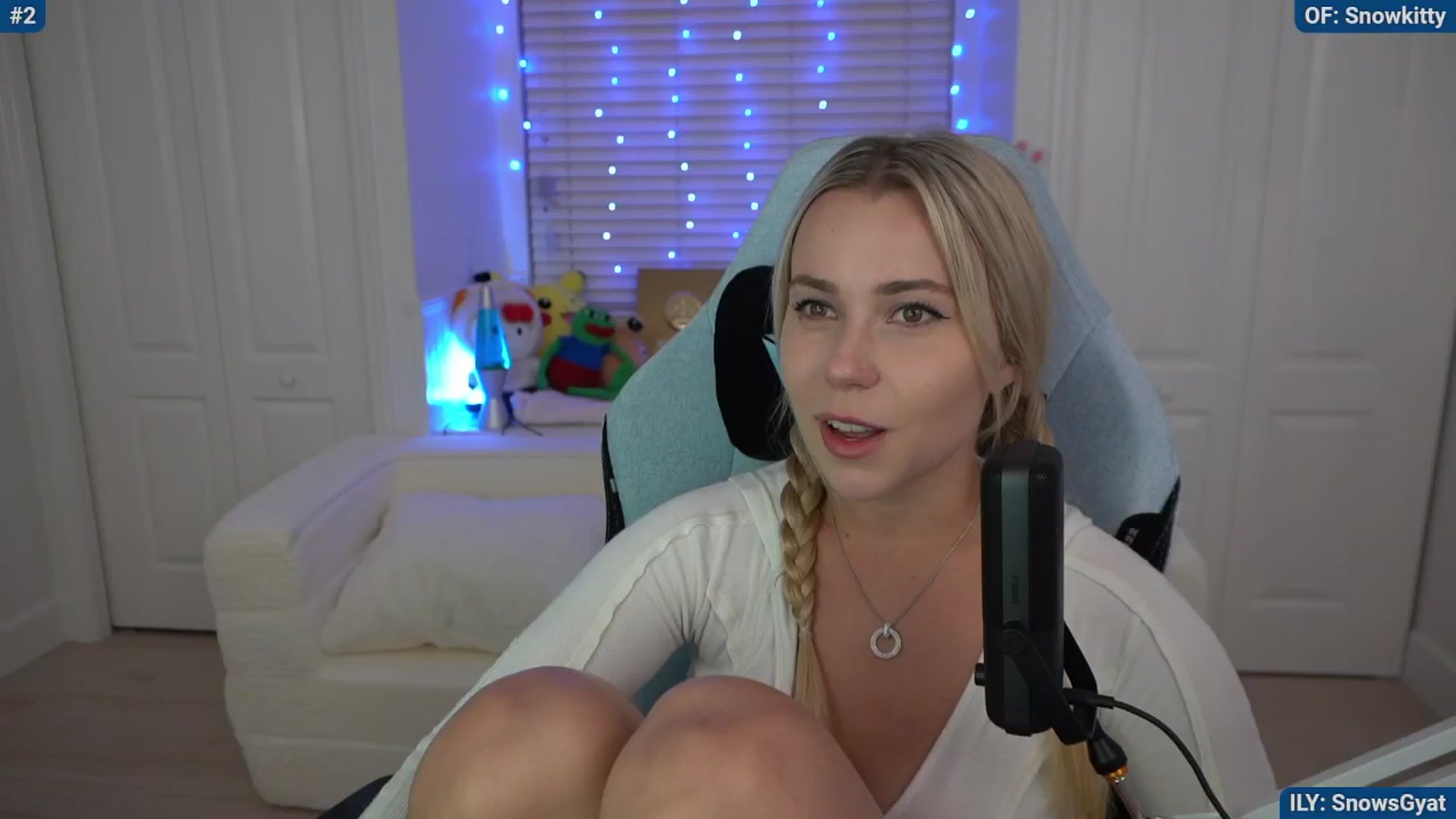 Gallery image thumbnail from Snowkitty's myfreecams stream on, 04/16/2024, 03:56 image 6 of 20