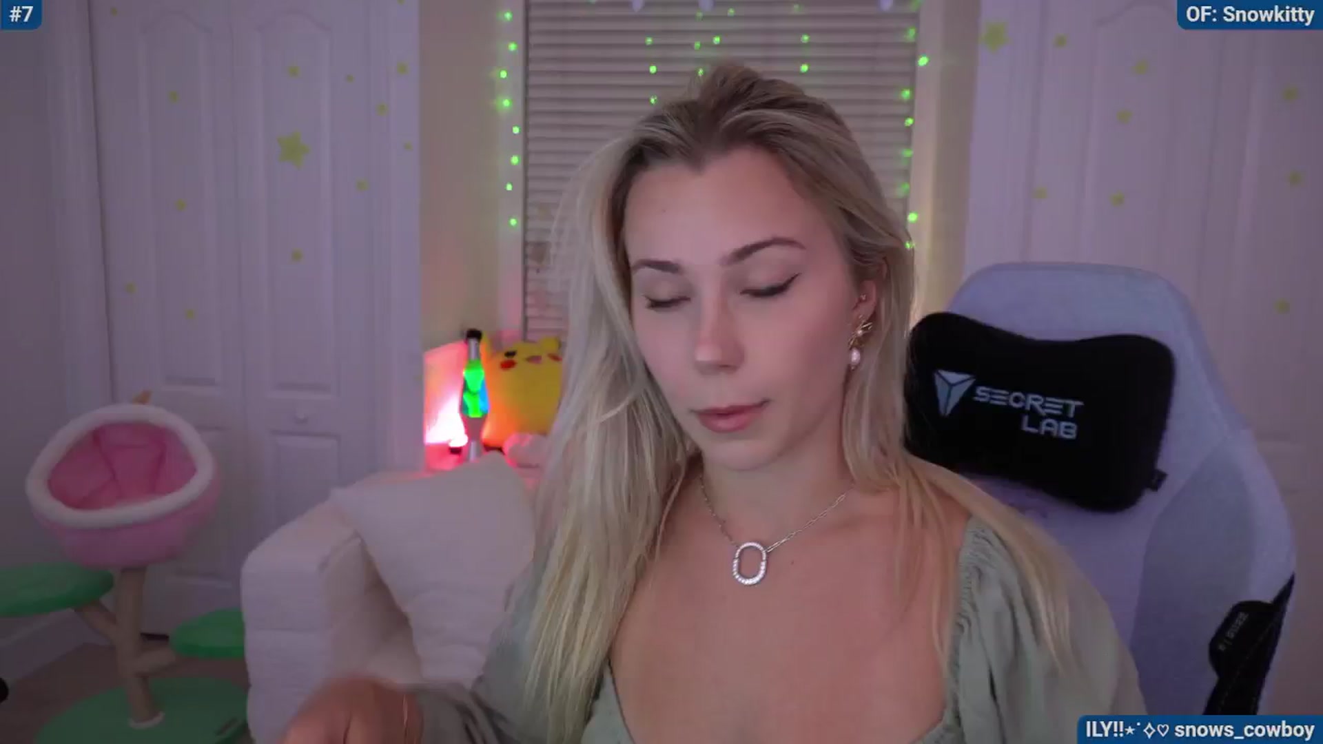 Gallery image thumbnail from Snowkitty's myfreecams stream on, 05/11/2024, 03:42 image 12 of 20