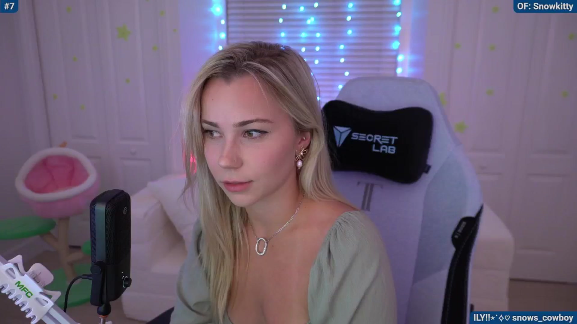 Gallery image thumbnail from Snowkitty's myfreecams stream on, 05/11/2024, 03:42 image 2 of 20