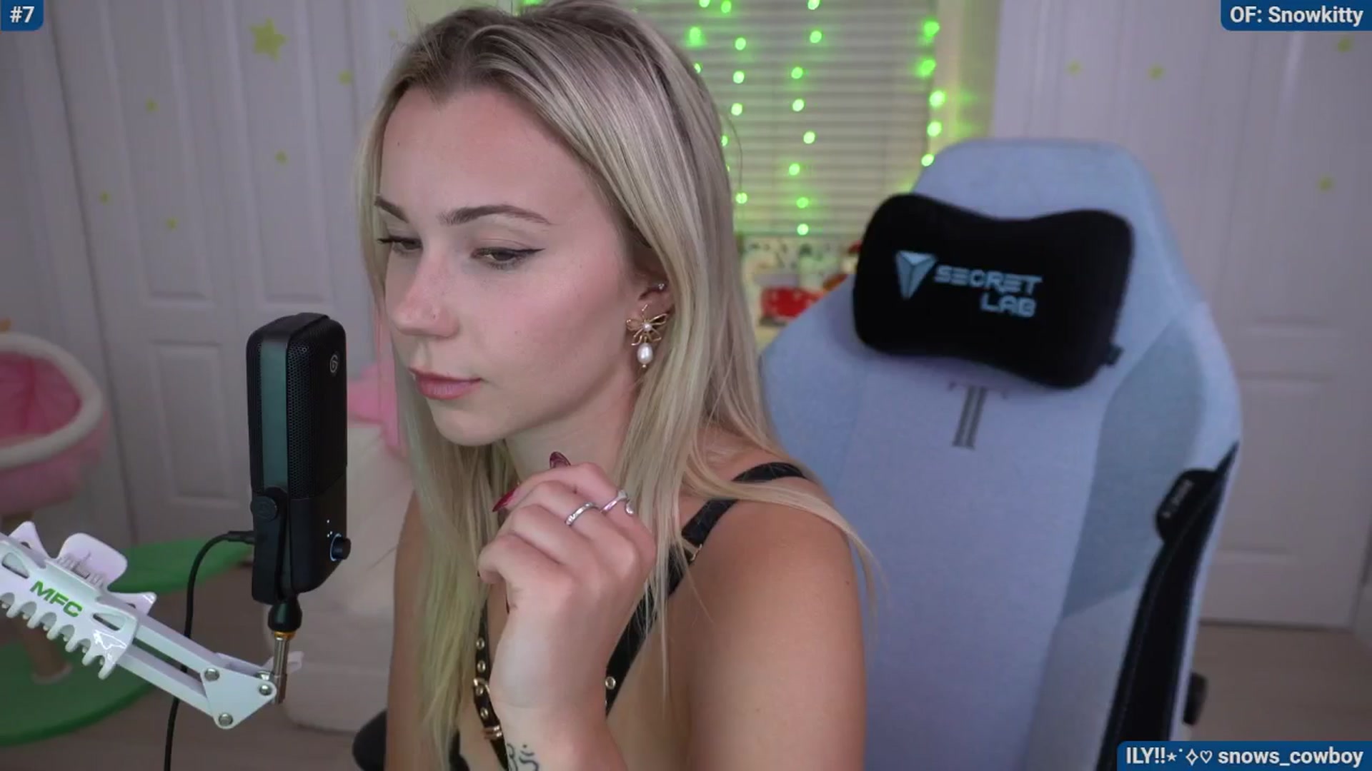 Gallery image thumbnail from Snowkitty's myfreecams stream on, 05/11/2024, 05:28 image 17 of 20