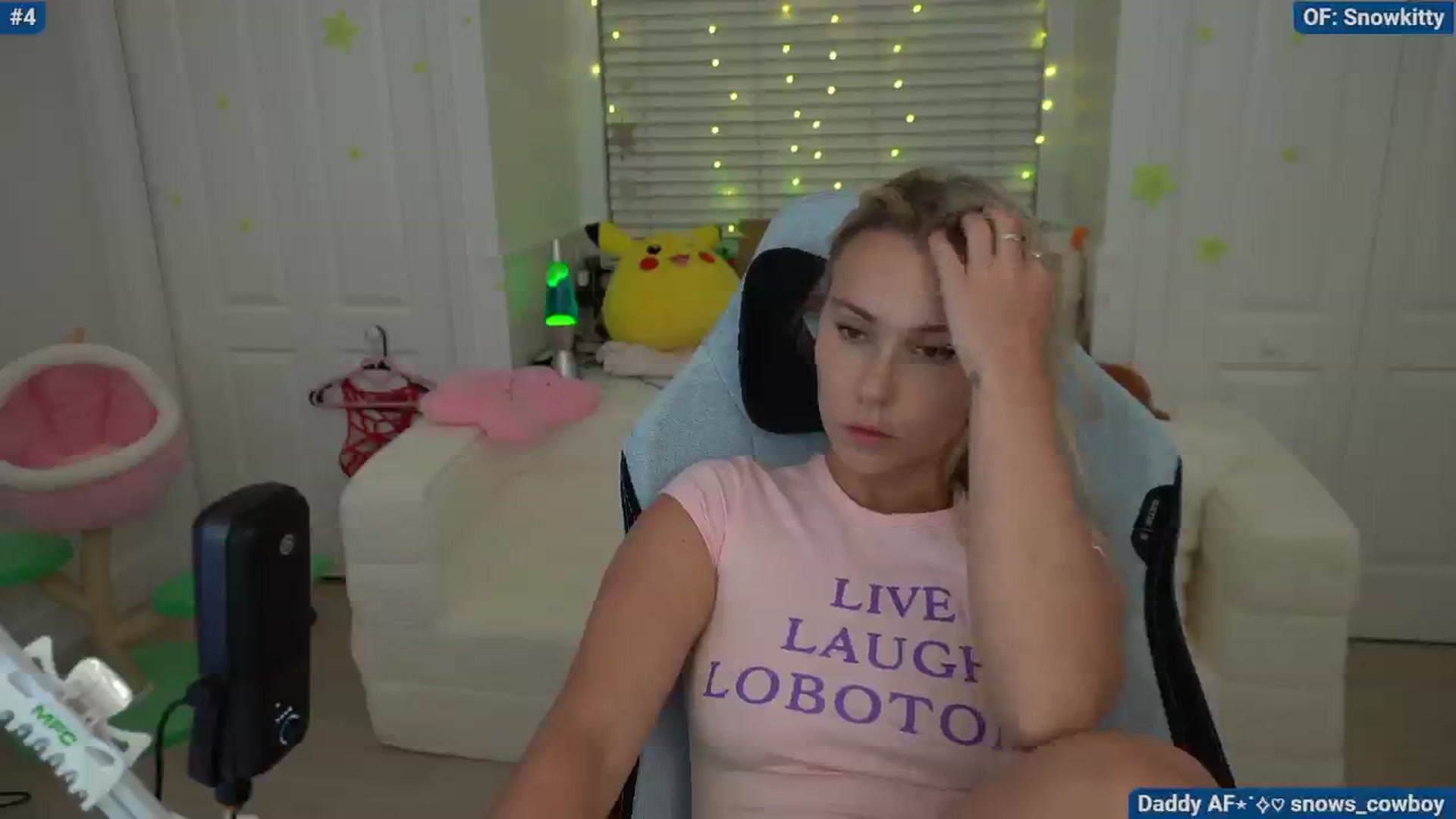 Gallery image thumbnail from Snowkitty's myfreecams stream on, 05/14/2024, 02:25 image 8 of 20
