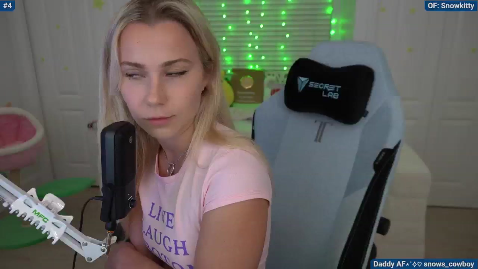Gallery image thumbnail from Snowkitty's myfreecams stream on, 05/14/2024, 02:25 image 14 of 20