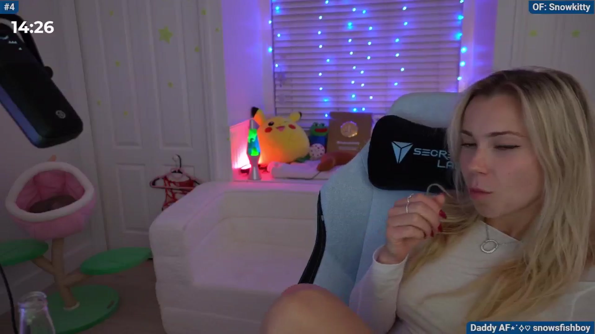Gallery image thumbnail from Snowkitty's myfreecams stream on, 05/15/2024, 04:42 image 18 of 20