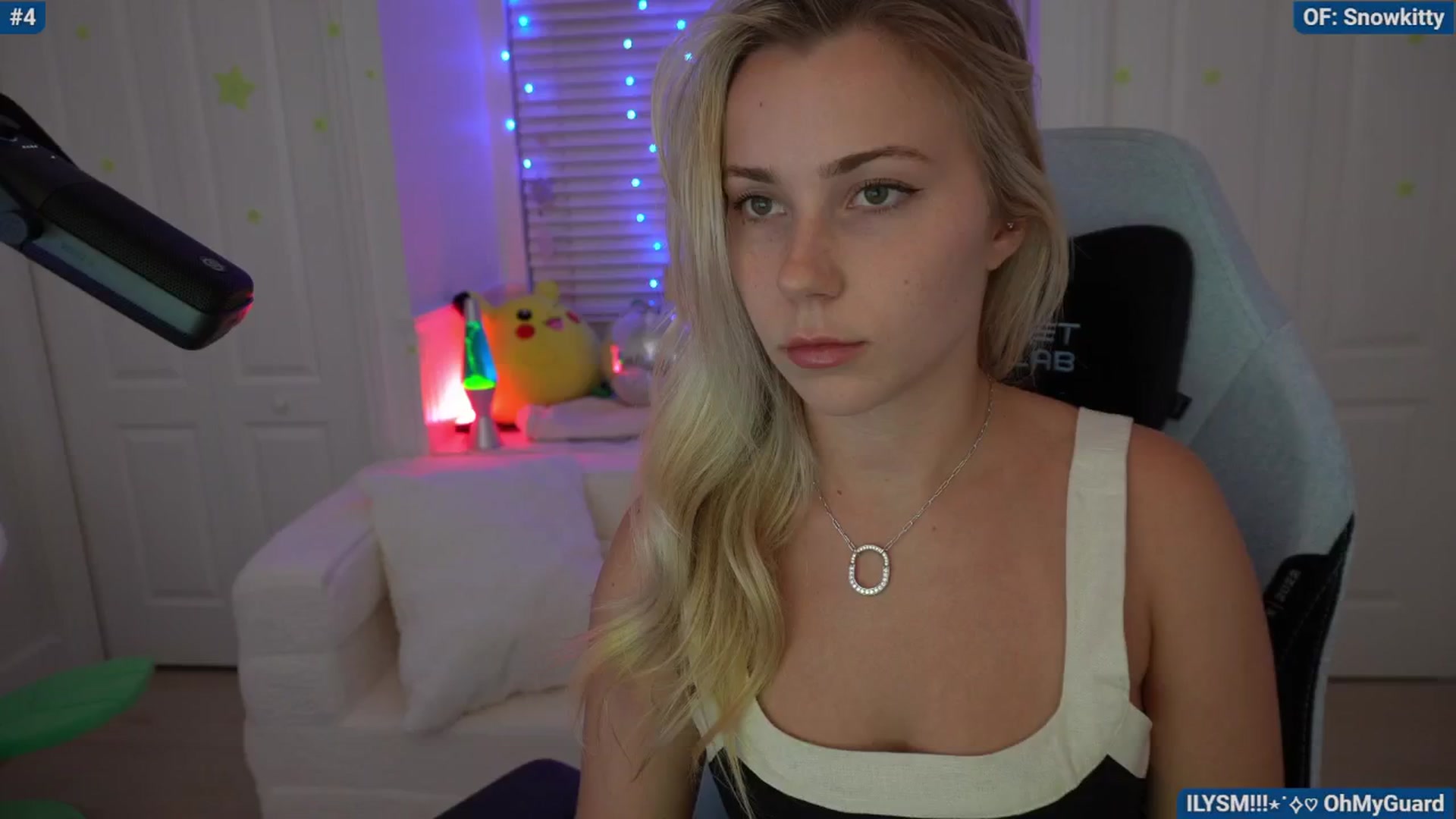 Gallery image thumbnail from Snowkitty's myfreecams stream on, 05/19/2024, 04:34 image 4 of 20