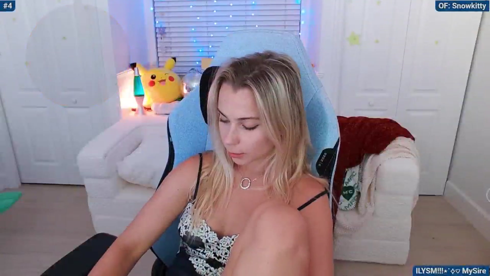 Gallery image thumbnail from Snowkitty's myfreecams stream on, 05/21/2024, 06:42 image 9 of 20