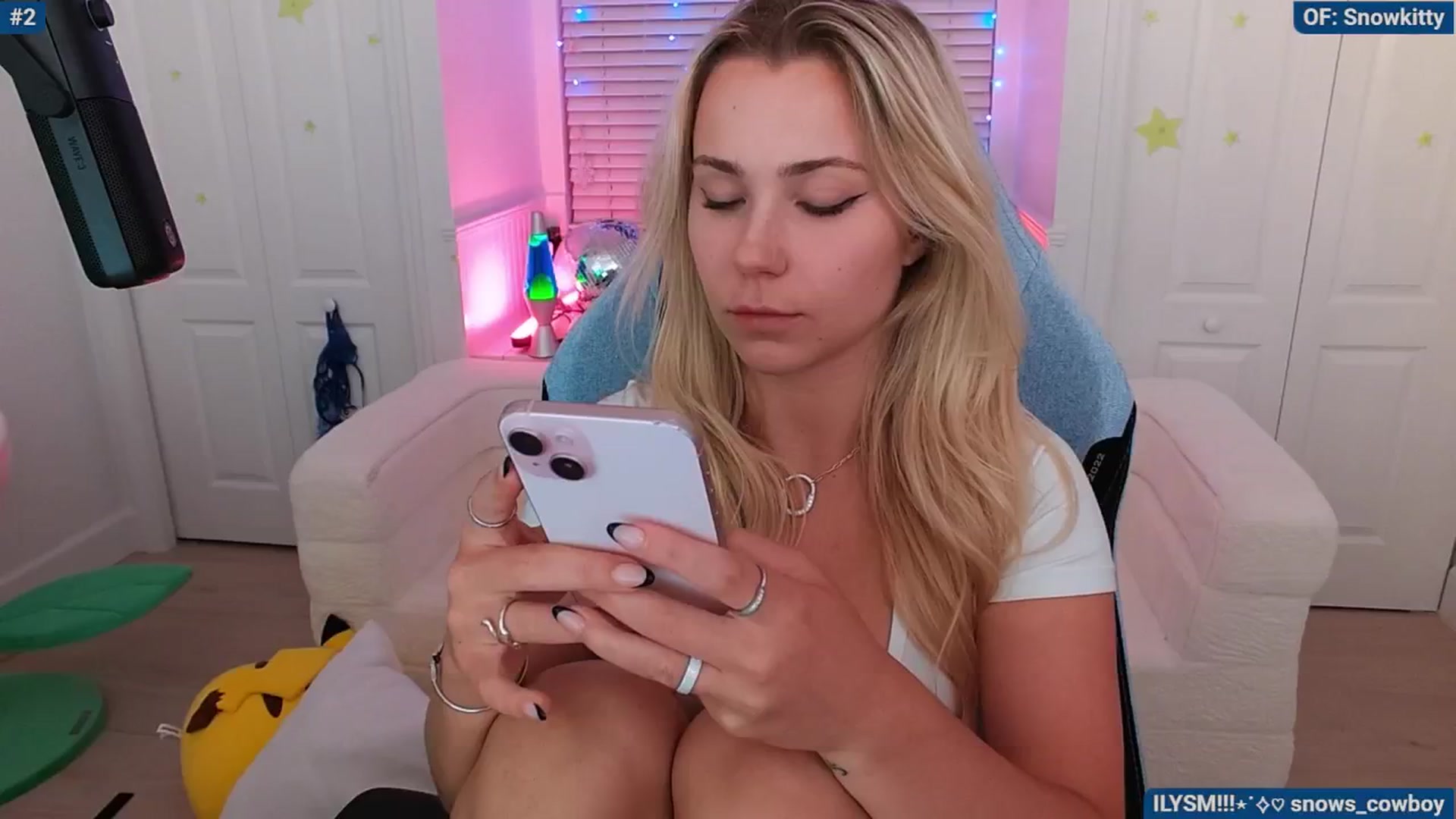 Gallery image thumbnail from Snowkitty's myfreecams stream on, 06/01/2024, 07:10 image 9 of 20