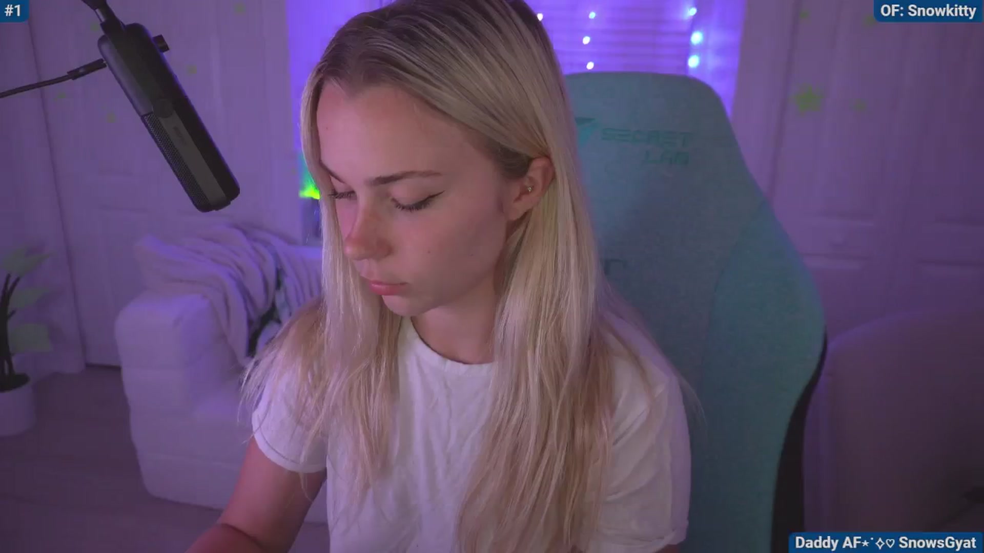 Gallery image thumbnail from Snowkitty's myfreecams stream on, 06/13/2024, 02:17 image 5 of 20