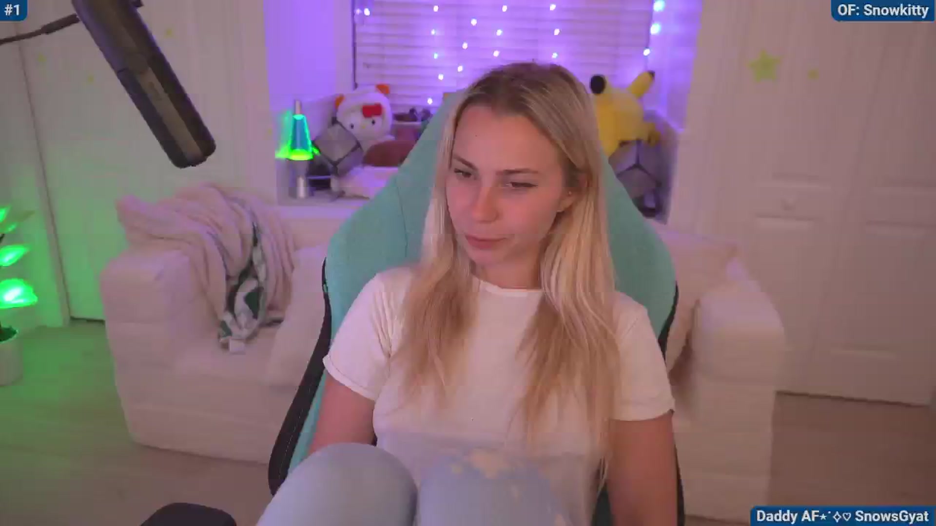 Gallery image thumbnail from Snowkitty's myfreecams stream on, 06/13/2024, 02:17 image 19 of 20