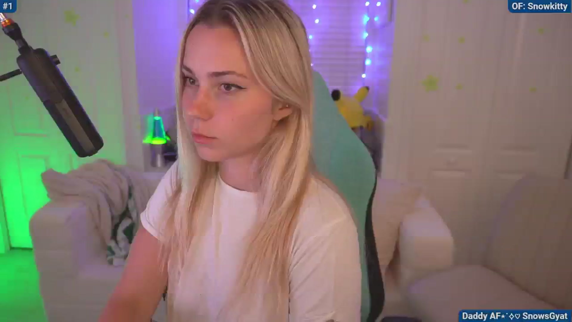 Gallery image thumbnail from Snowkitty's myfreecams stream on, 06/13/2024, 02:17 image 13 of 20