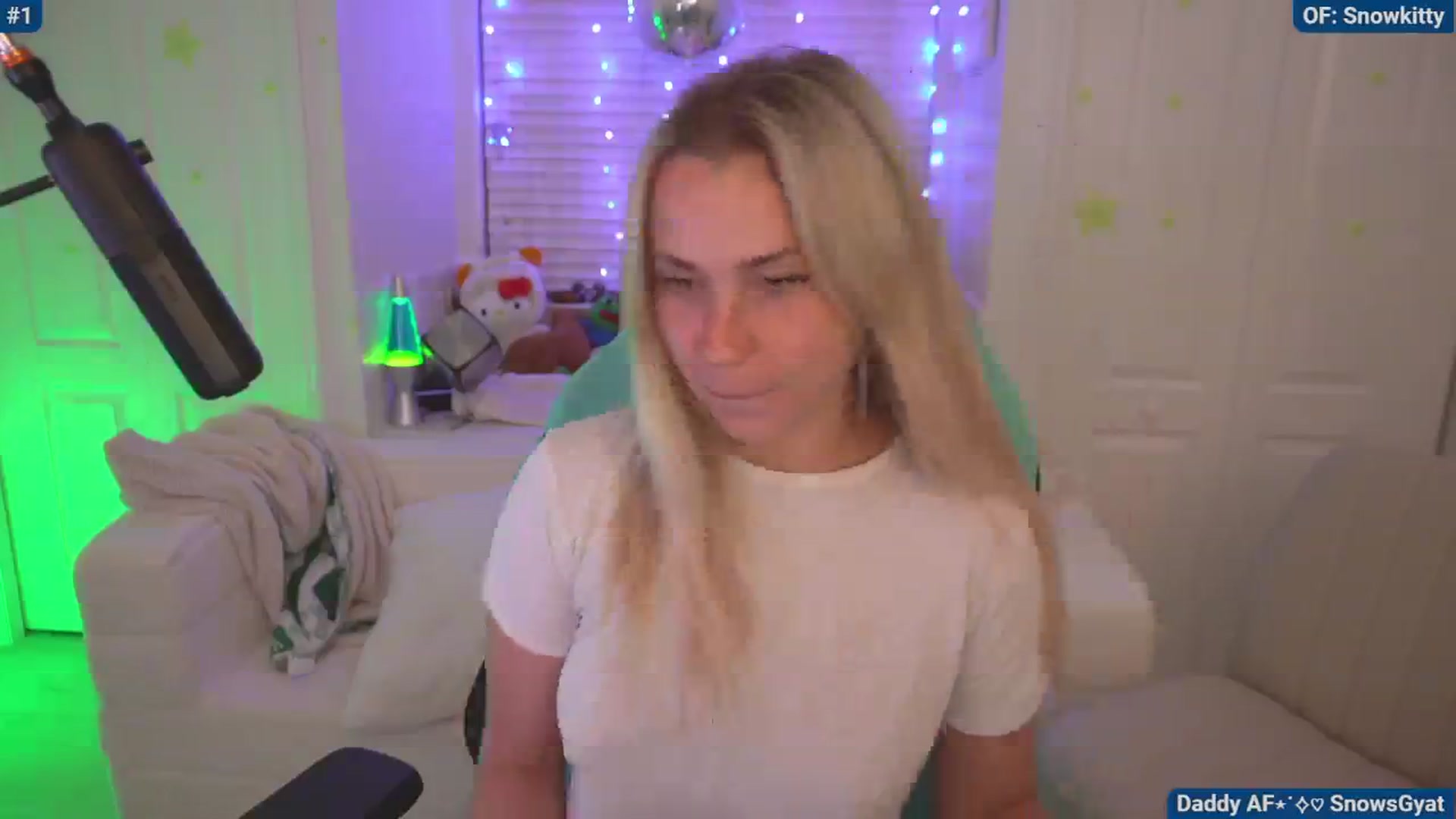 Gallery image thumbnail from Snowkitty's myfreecams stream on, 06/13/2024, 02:17 image 14 of 20