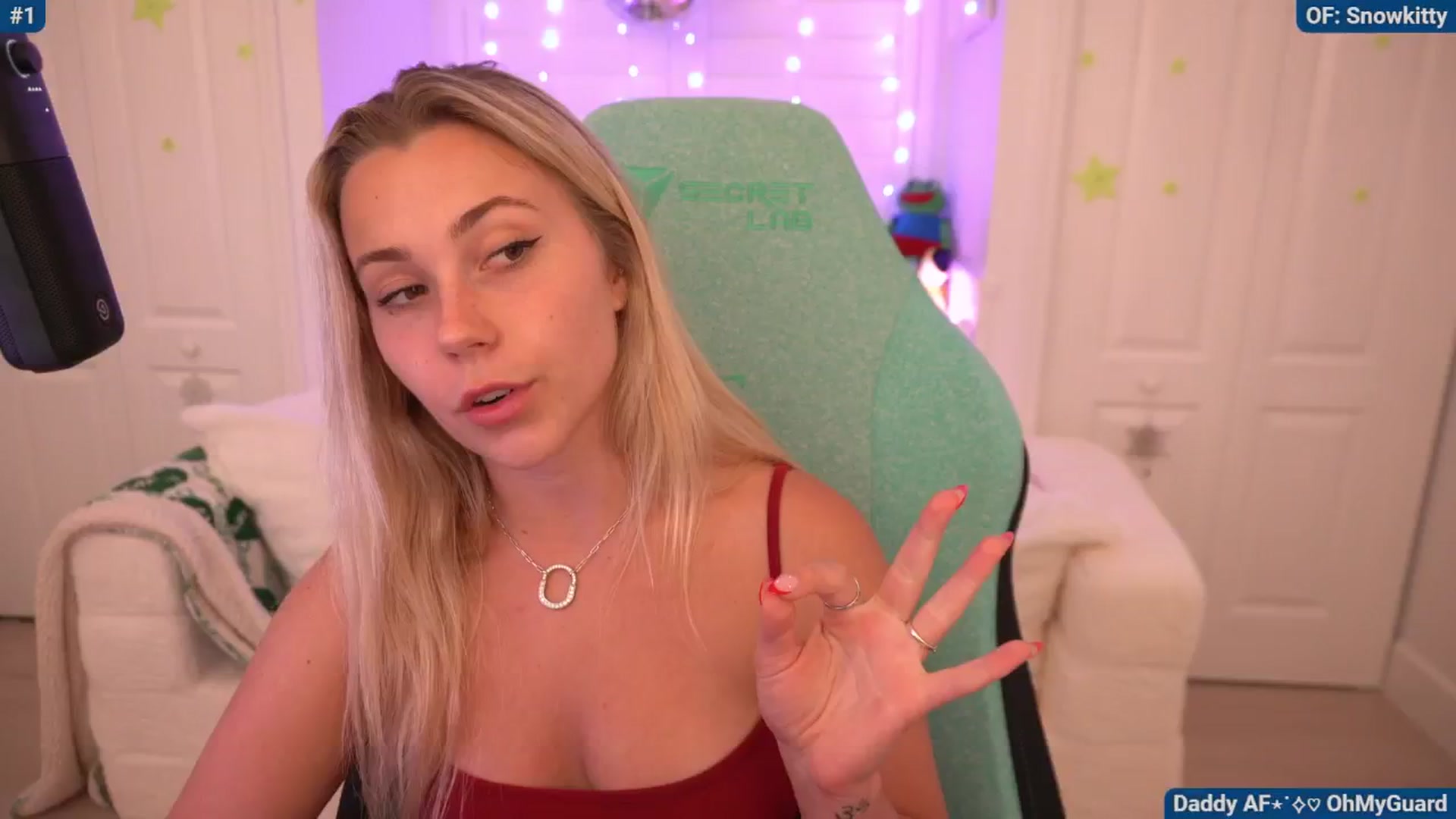 Gallery image thumbnail from Snowkitty's myfreecams stream on, 06/17/2024, 03:44 image 3 of 20