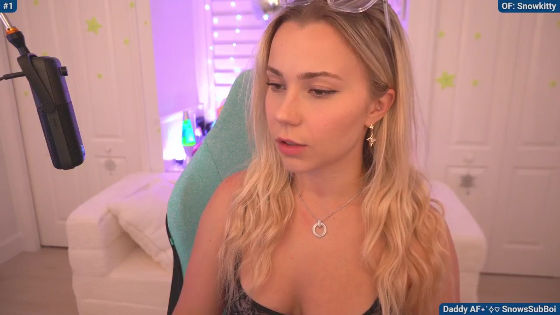 Gallery image thumbnail from Snowkitty's myfreecams stream on, 06/24/2024, 04:57 image 15 of 20