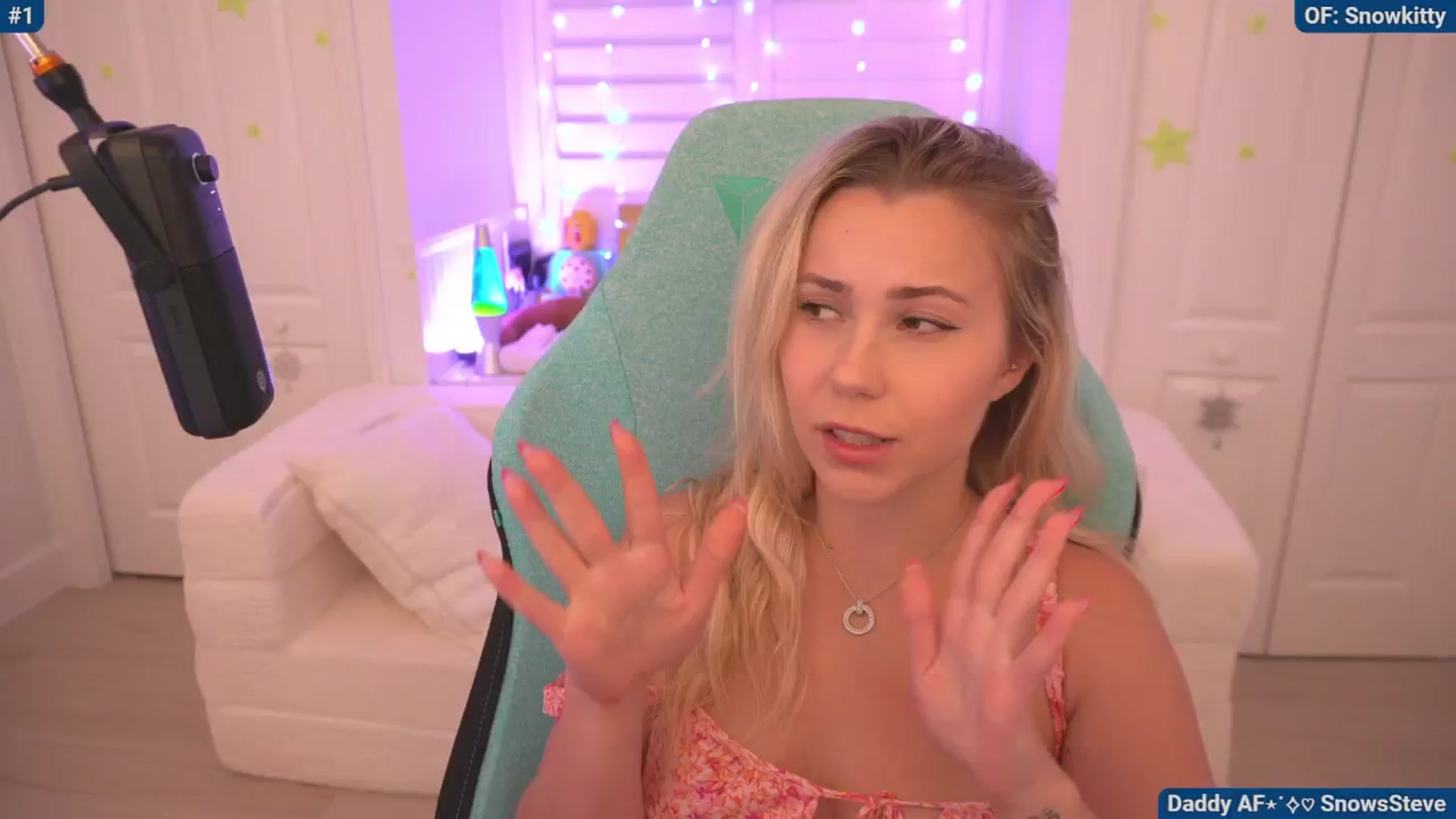 Gallery image thumbnail from Snowkitty's myfreecams stream on, 06/25/2024, 02:43 image 11 of 20