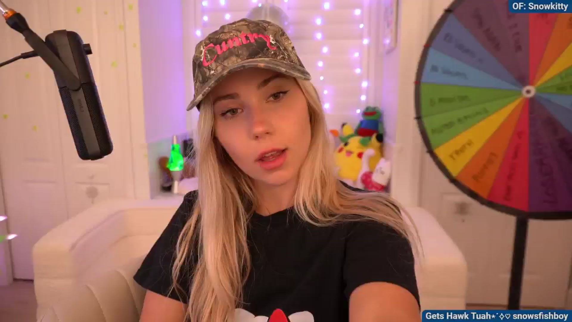 Gallery image thumbnail from Snowkitty's myfreecams stream on, 07/16/2024, 04:16 image 11 of 20