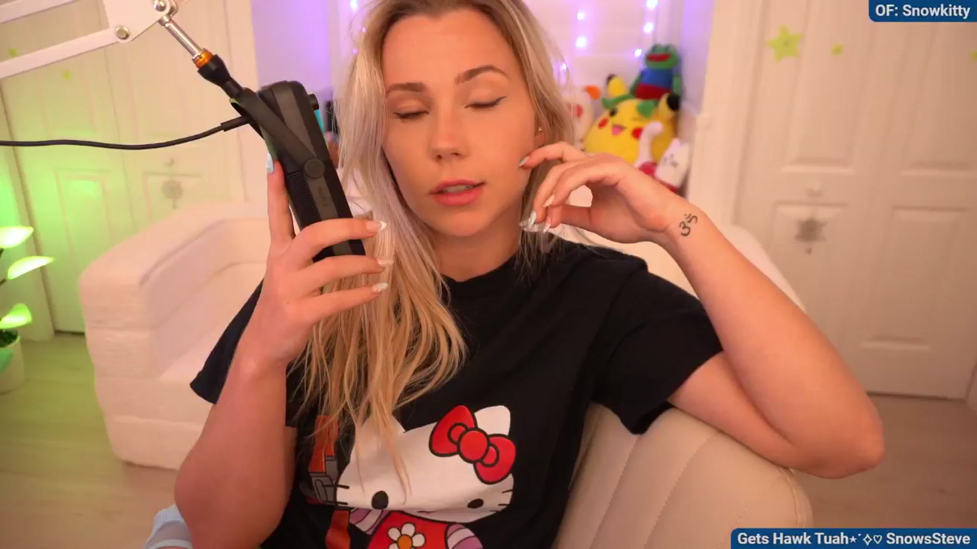 Gallery image thumbnail from Snowkitty's myfreecams stream on, 07/16/2024, 04:16 image 3 of 20