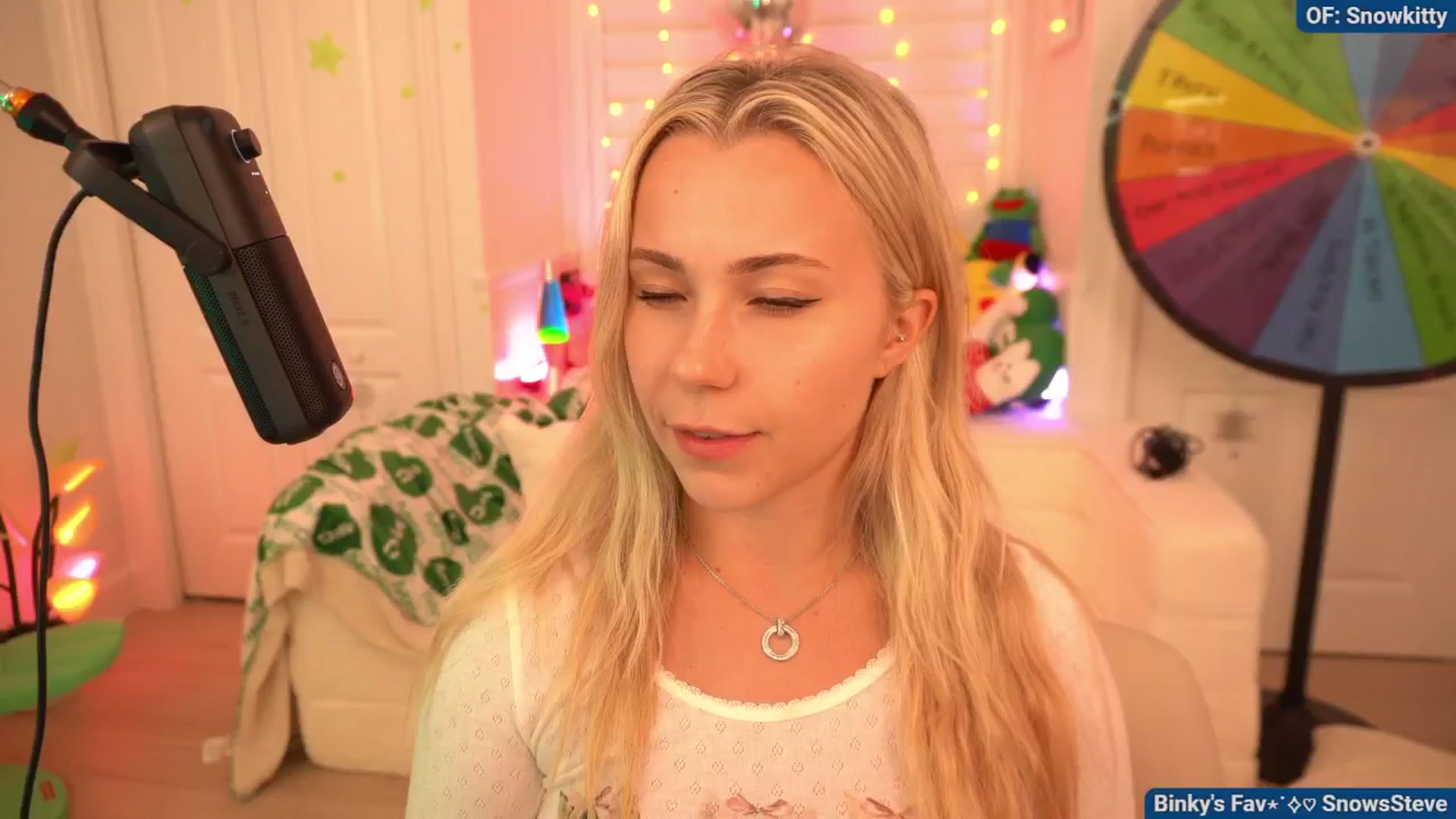 Gallery image thumbnail from Snowkitty's myfreecams stream on, 08/08/2024, 03:53 image 10 of 20