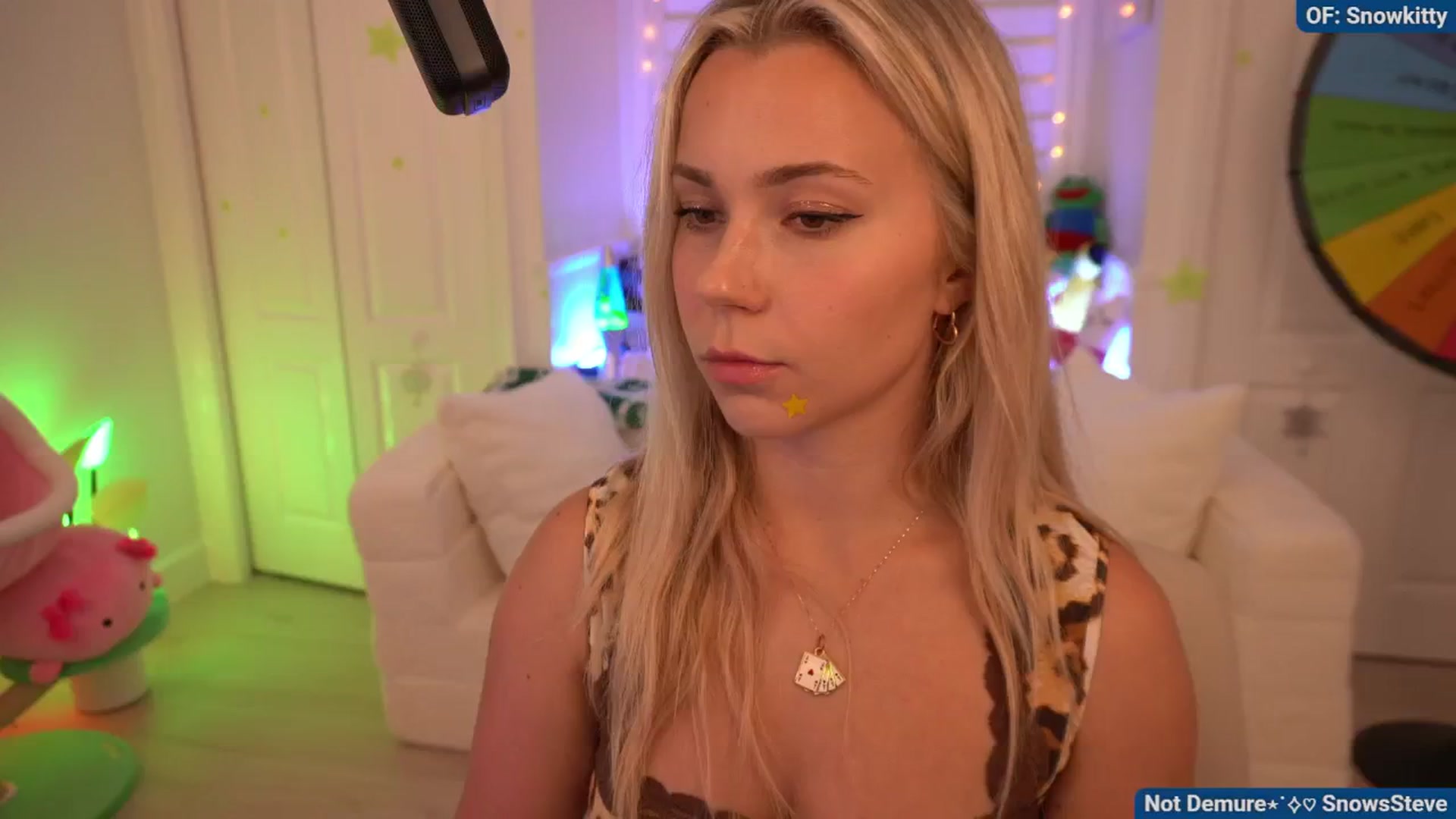 Gallery image thumbnail from Snowkitty's myfreecams stream on, 08/20/2024, 05:29 image 3 of 20