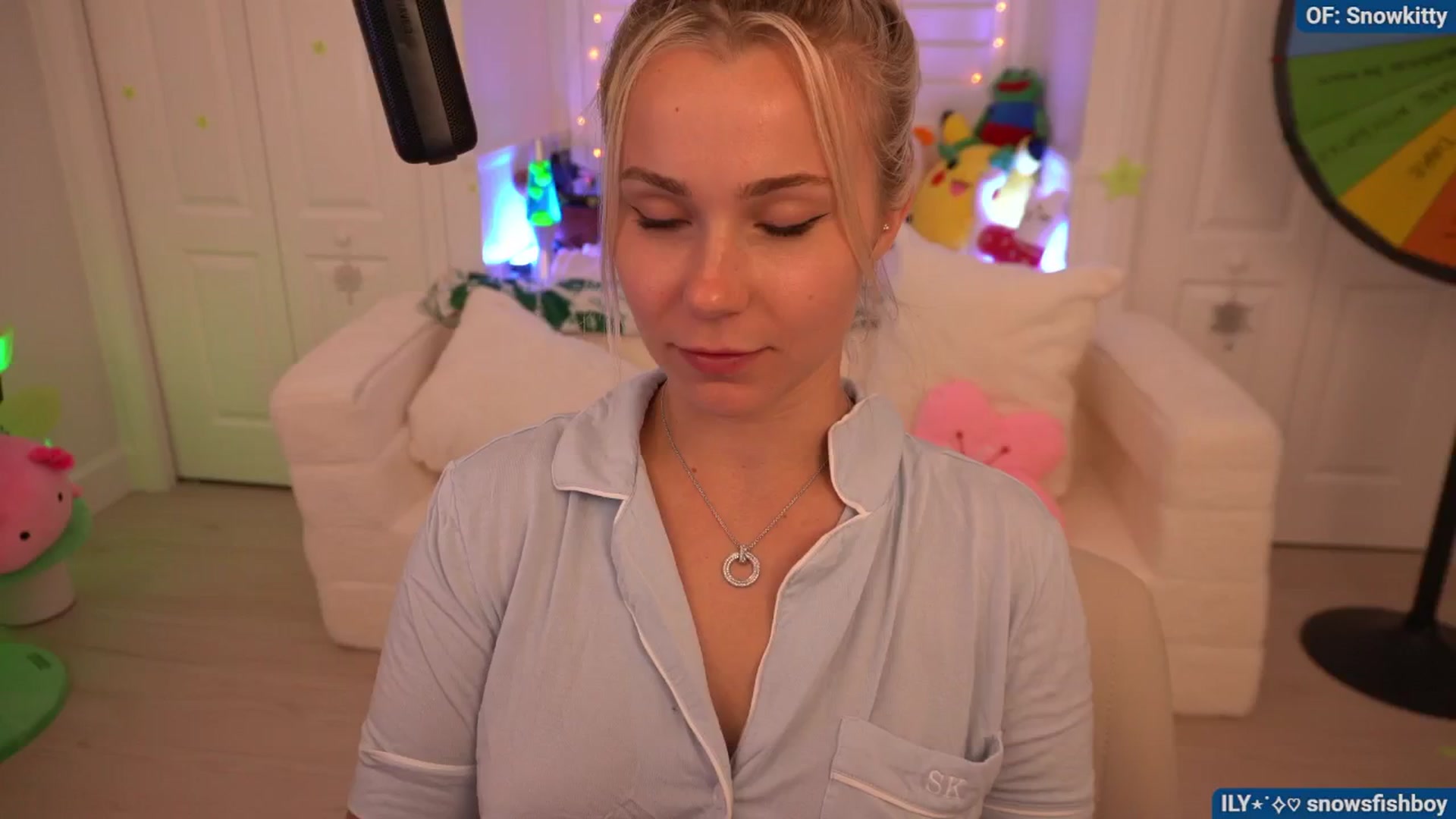 Gallery image thumbnail from Snowkitty's myfreecams stream on, 08/23/2024, 05:16 image 18 of 20