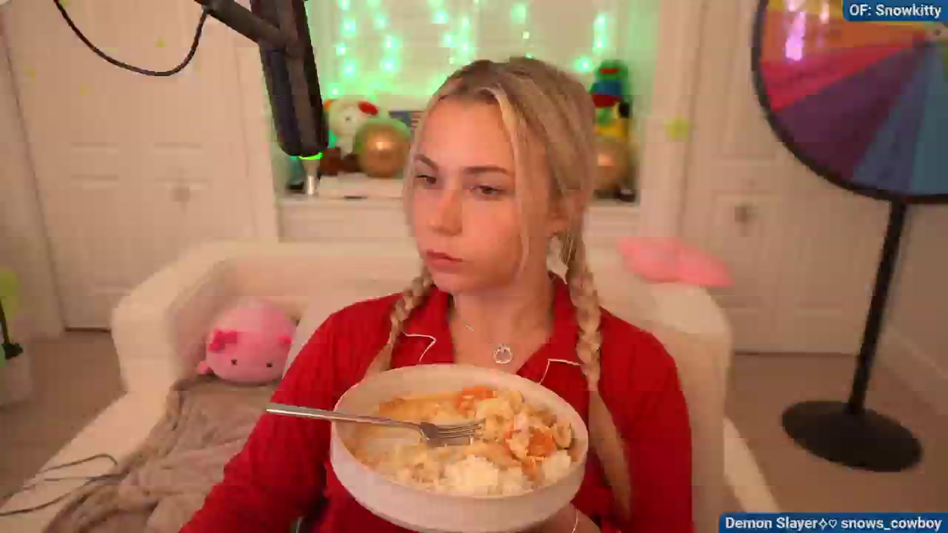 Gallery image thumbnail from Snowkitty's myfreecams stream on, 09/03/2024, 01:59 image 6 of 20