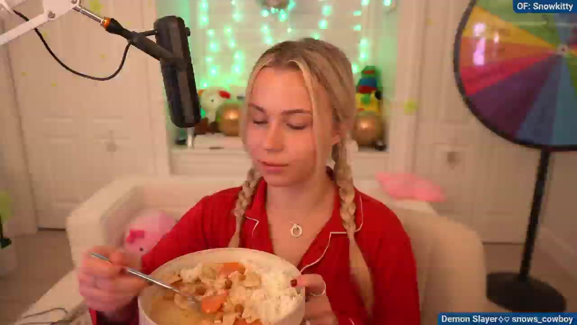 Gallery image thumbnail from Snowkitty's myfreecams stream on, 09/03/2024, 01:59 image 1 of 20