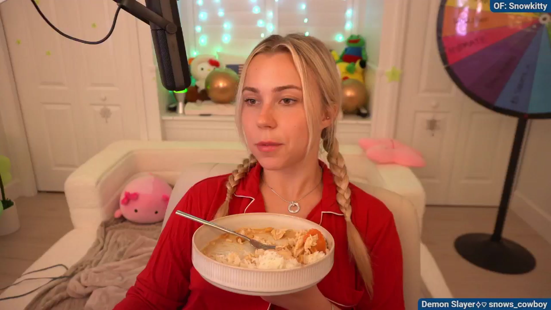 Gallery image thumbnail from Snowkitty's myfreecams stream on, 09/03/2024, 01:59 image 9 of 20