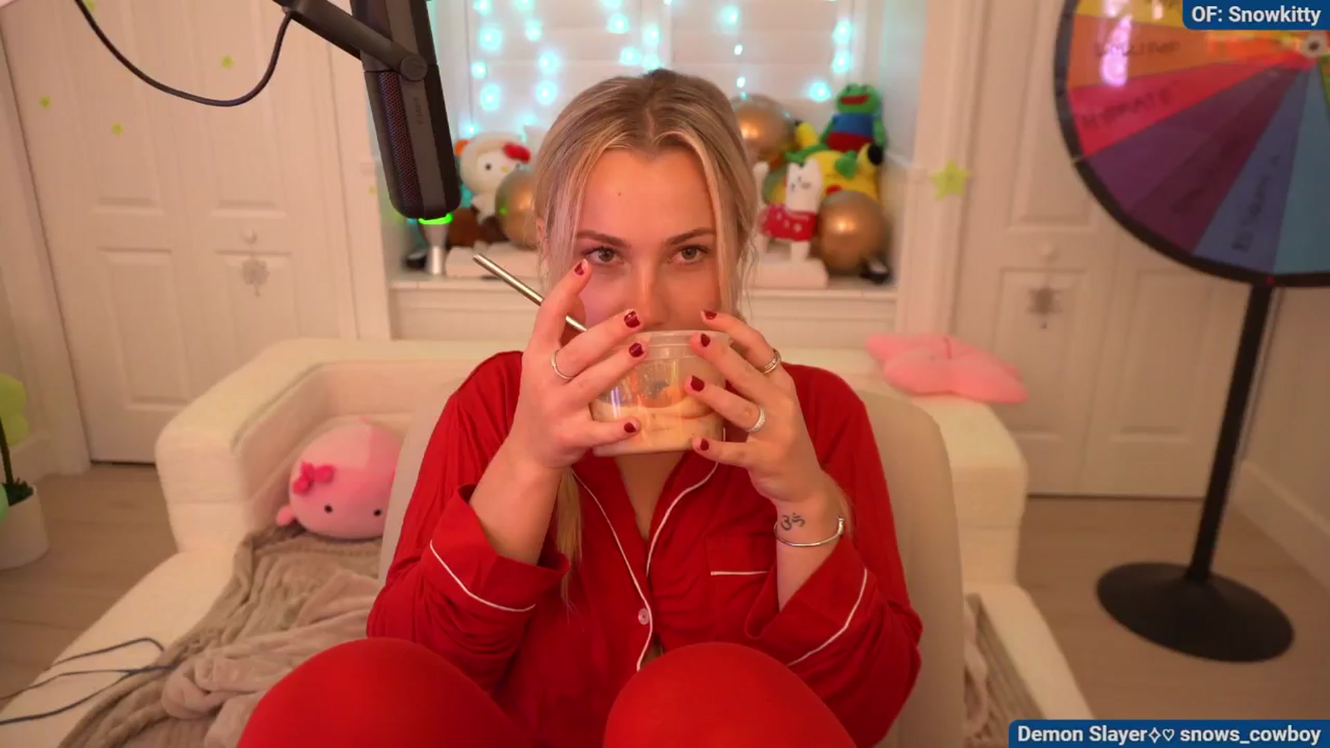 Gallery image thumbnail from Snowkitty's myfreecams stream on, 09/03/2024, 01:59 image 18 of 20