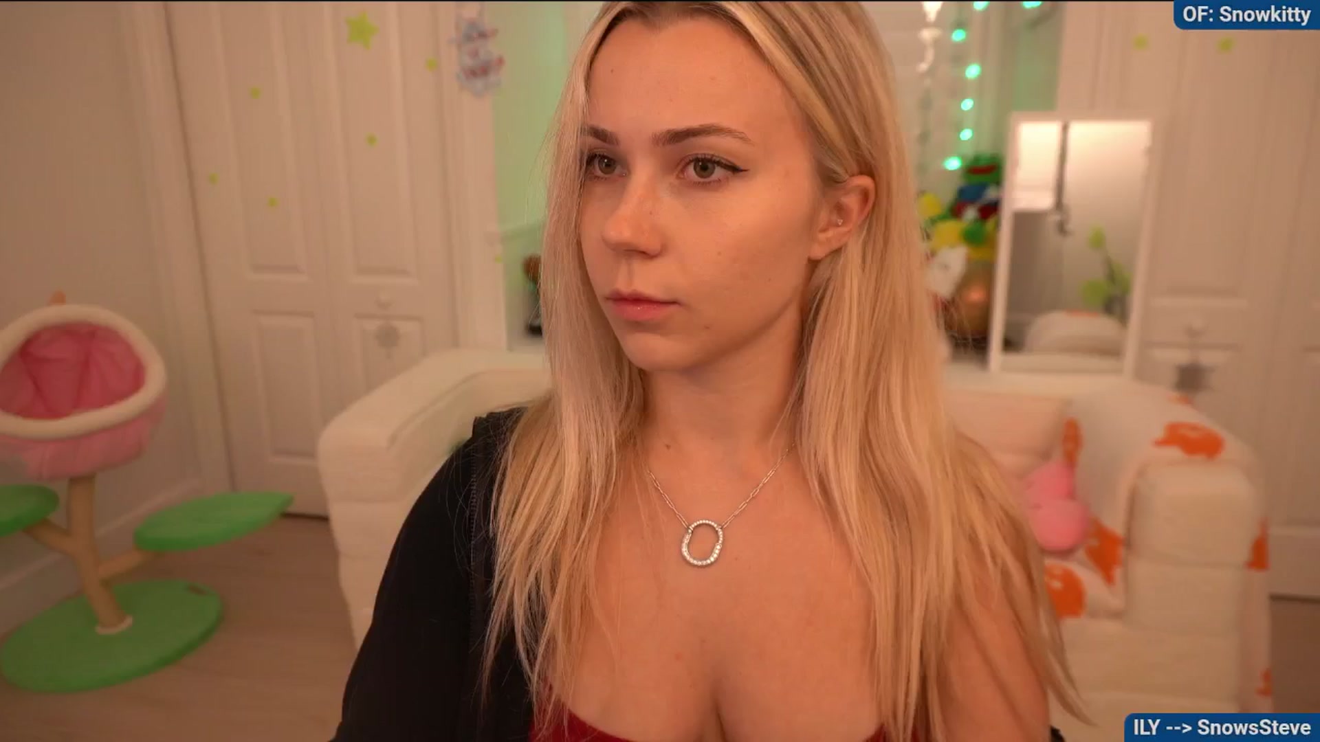 Gallery image thumbnail from Snowkitty's myfreecams stream on, 09/17/2024, 04:57 image 7 of 20