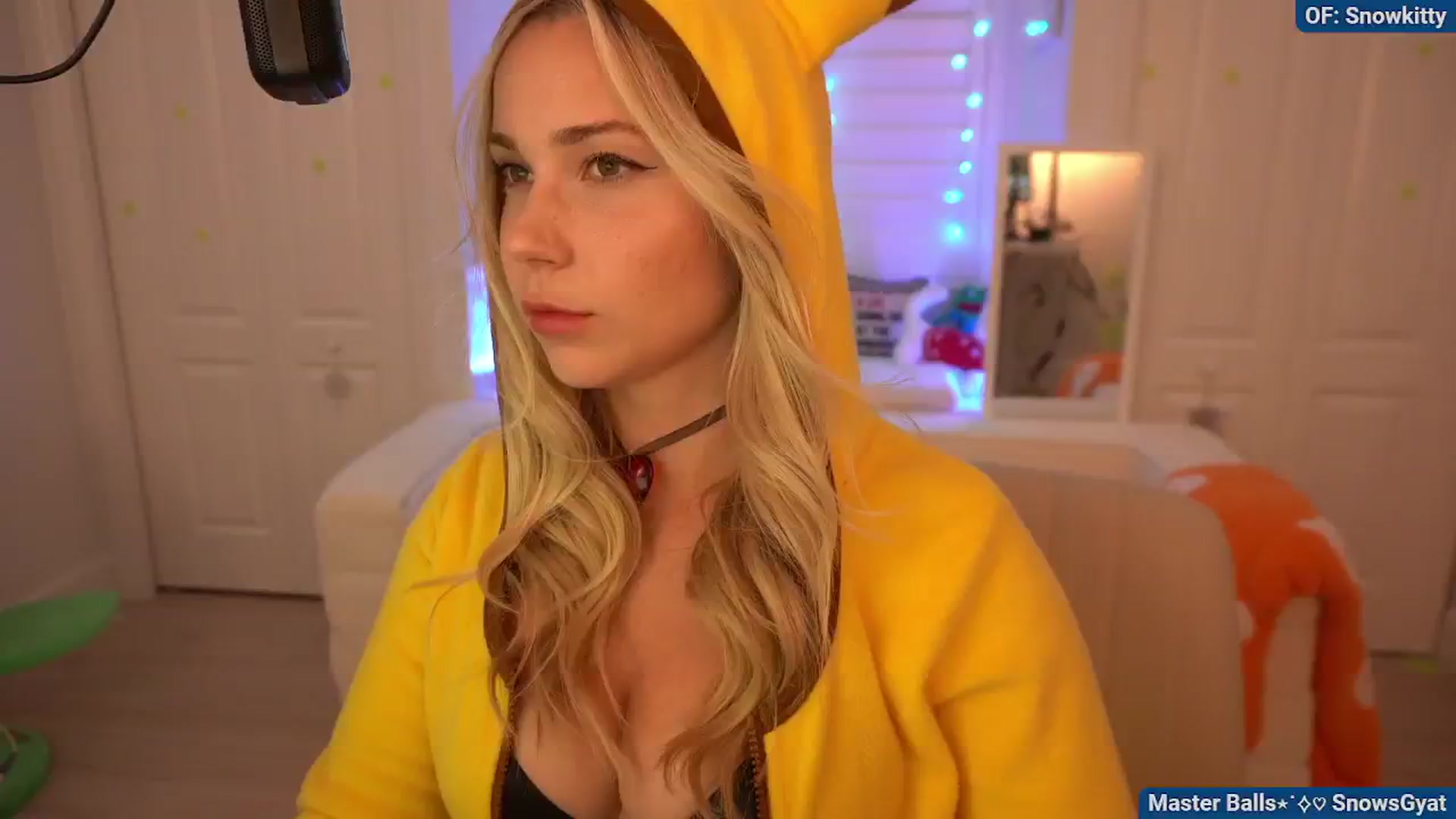 Gallery image thumbnail from Snowkitty's myfreecams stream on, 10/29/2024, 03:11 image 17 of 20
