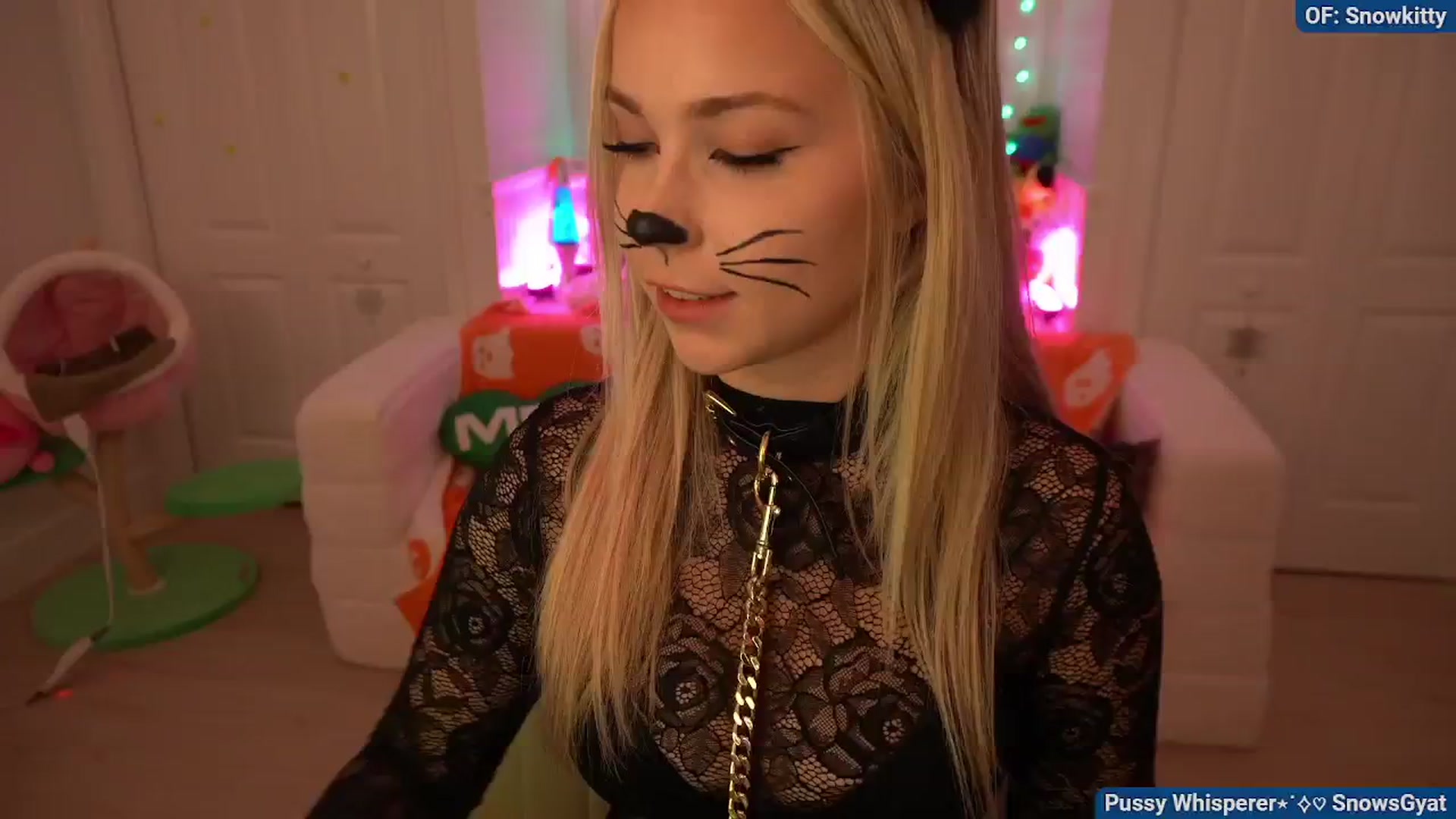 Gallery image thumbnail from Snowkitty's myfreecams stream on, 11/03/2024, 06:39 image 7 of 20
