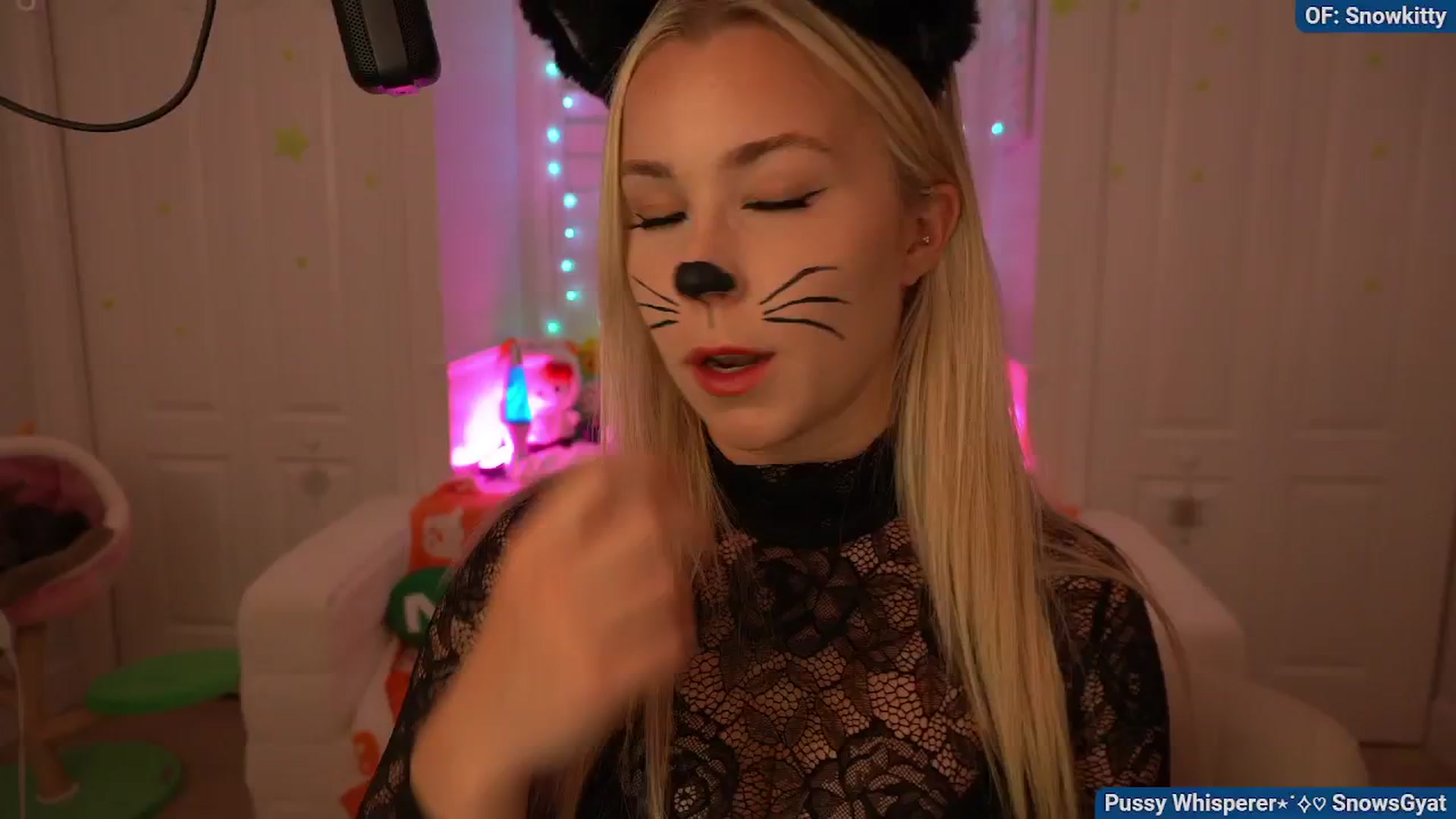 Gallery image thumbnail from Snowkitty's myfreecams stream on, 11/03/2024, 06:39 image 2 of 20