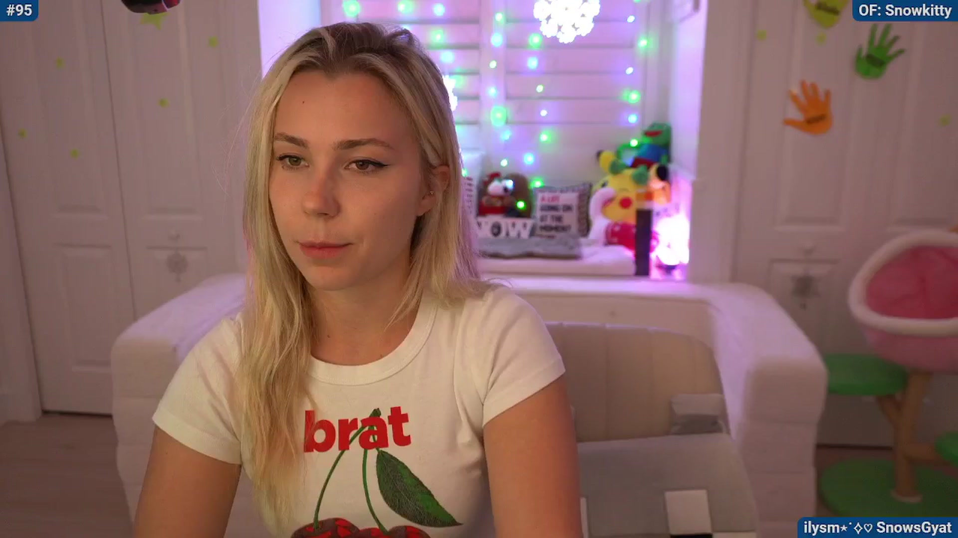 Gallery image thumbnail from Snowkitty's myfreecams stream on, 11/11/2024, 02:27 image 13 of 20