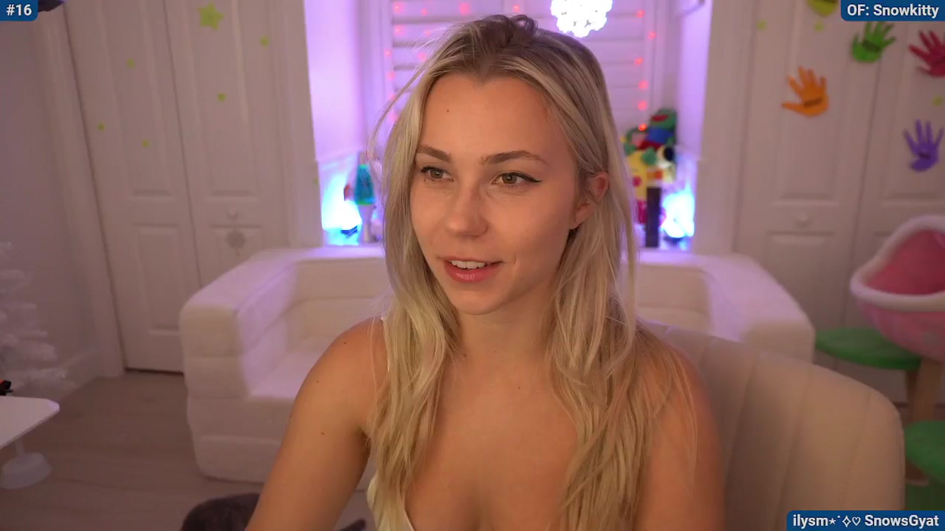 Gallery image thumbnail from Snowkitty's myfreecams stream on, 11/19/2024, 02:07 image 4 of 20