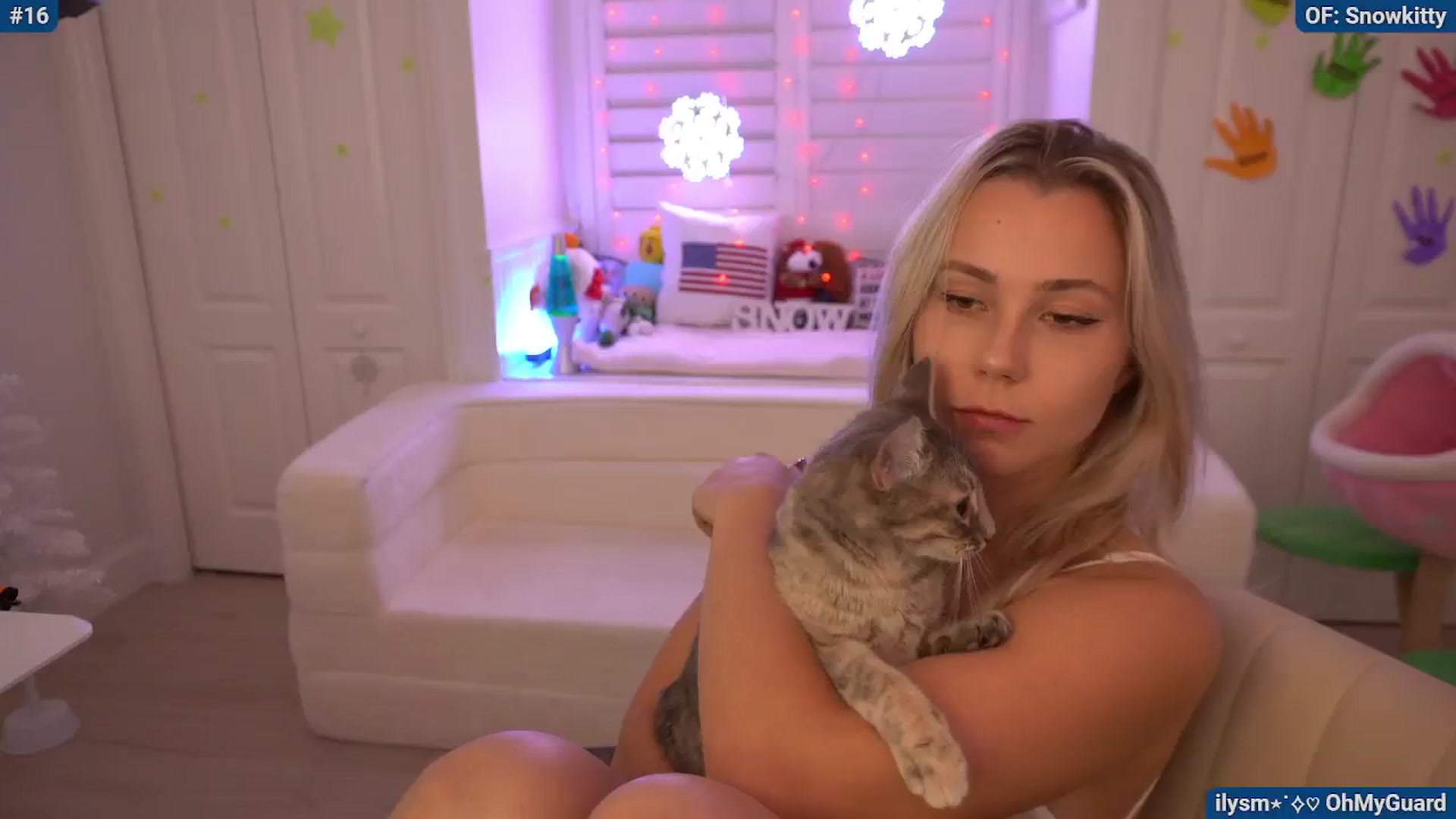 Gallery image thumbnail from Snowkitty's myfreecams stream on, 11/19/2024, 02:07 image 2 of 20