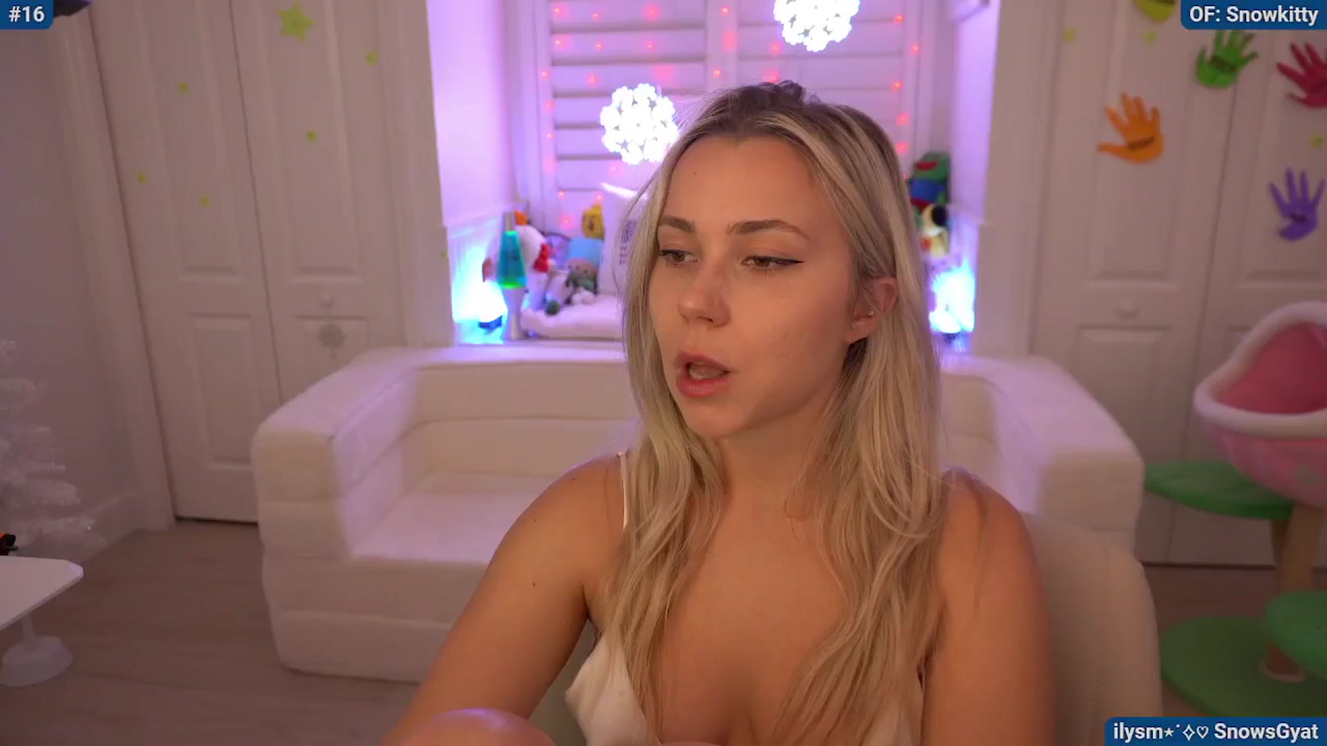 Gallery image thumbnail from Snowkitty's myfreecams stream on, 11/19/2024, 02:07 image 11 of 20