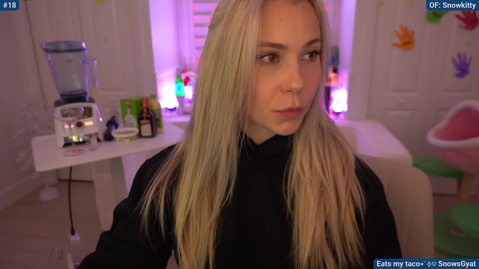 Gallery image thumbnail from Snowkitty's myfreecams stream on, 11/21/2024, 06:28 image 3 of 20