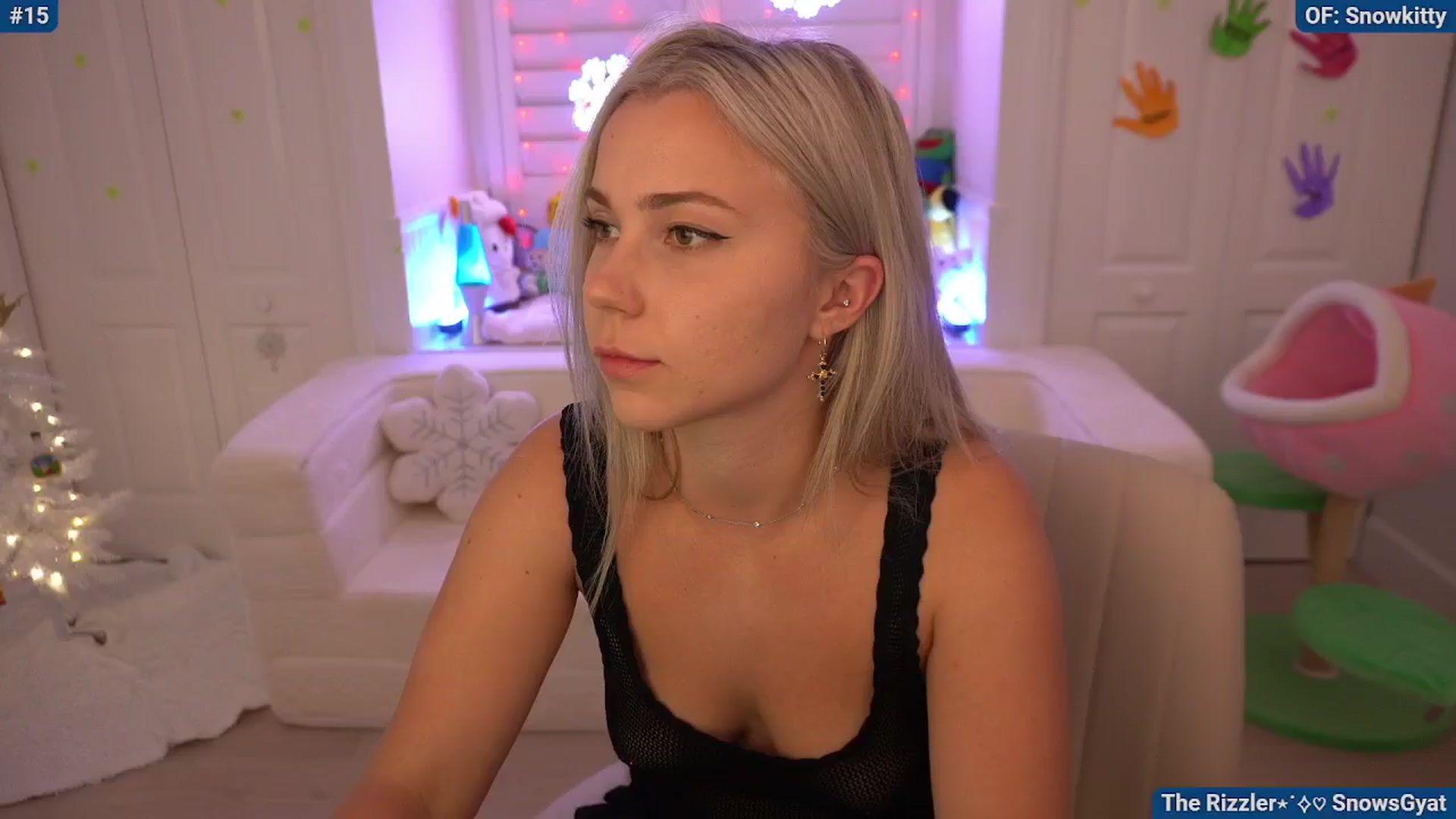 Gallery image thumbnail from Snowkitty's myfreecams stream on, 11/22/2024, 04:34 image 15 of 20