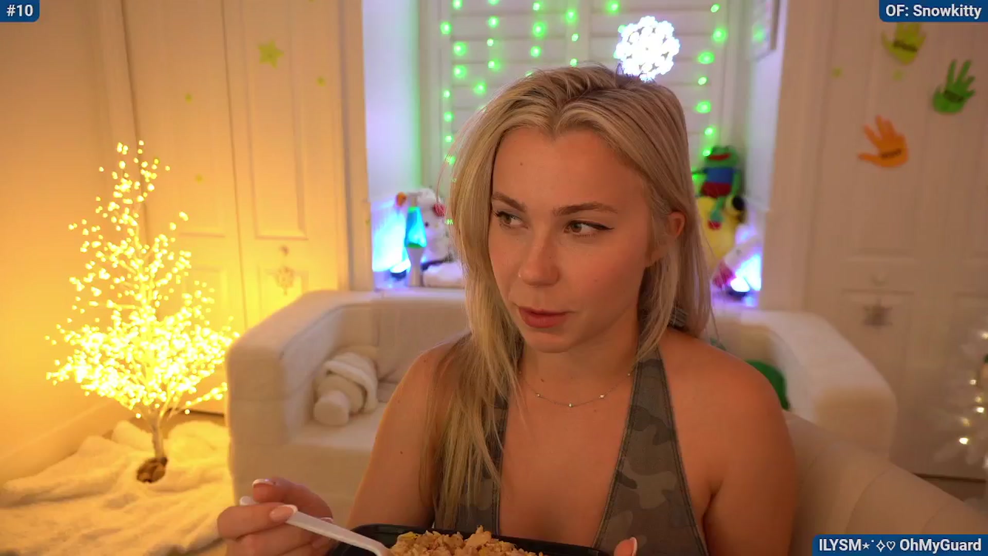 Gallery image thumbnail from Snowkitty's myfreecams stream on, 12/01/2024, 04:49 image 4 of 20