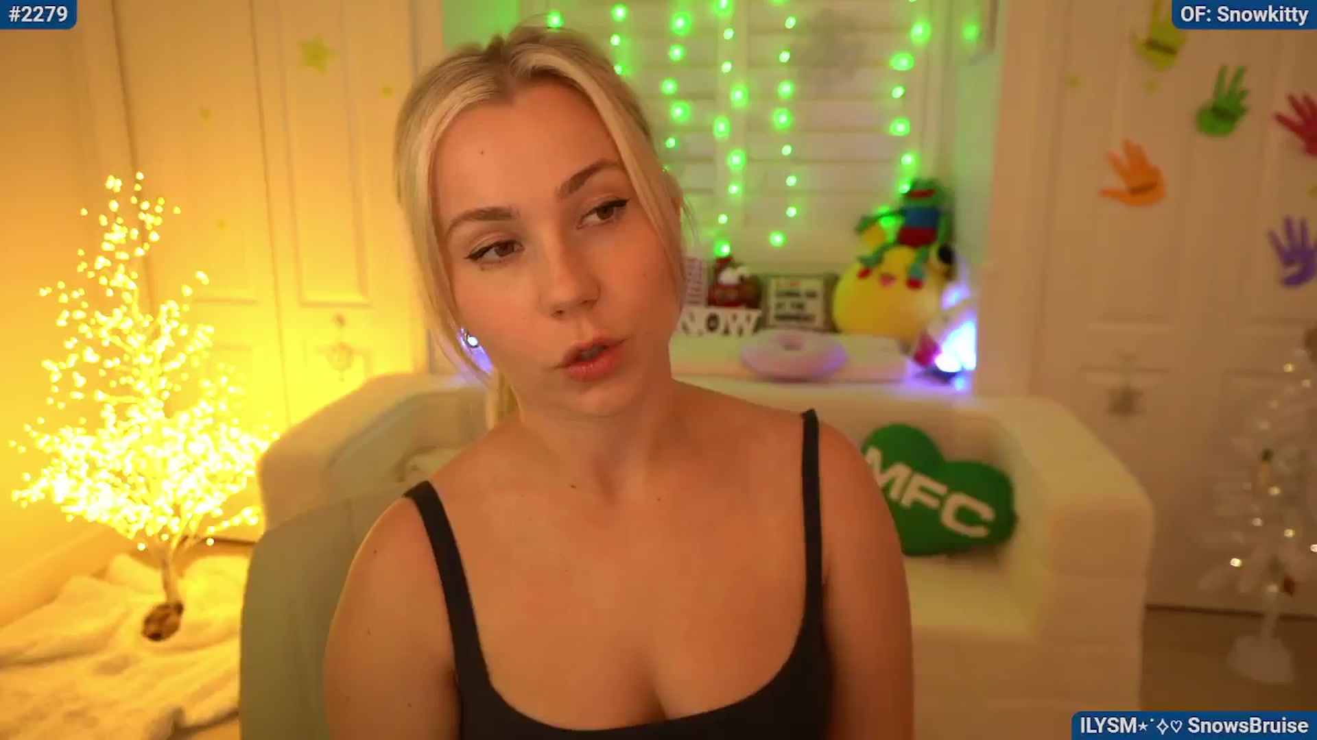 Gallery image thumbnail from Snowkitty's myfreecams stream on, 12/11/2024, 04:32 image 17 of 20