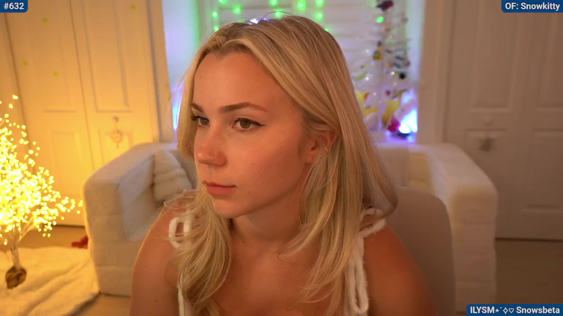 Gallery image thumbnail from Snowkitty's myfreecams stream on, 12/16/2024, 07:11 image 16 of 20