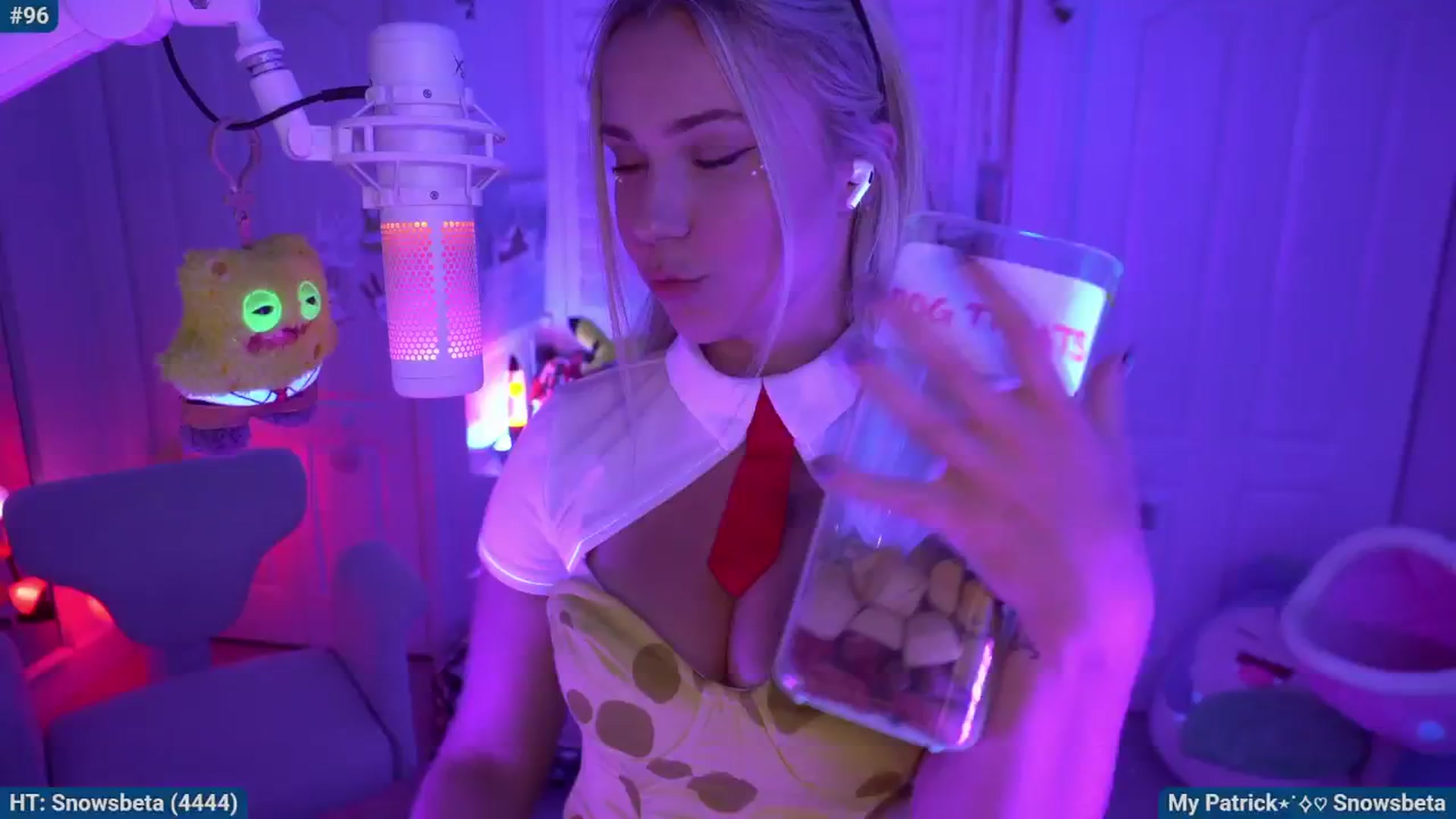 Gallery image thumbnail from Snowkitty's myfreecams stream on, 11/15/2025, 05:20 image 3 of 20