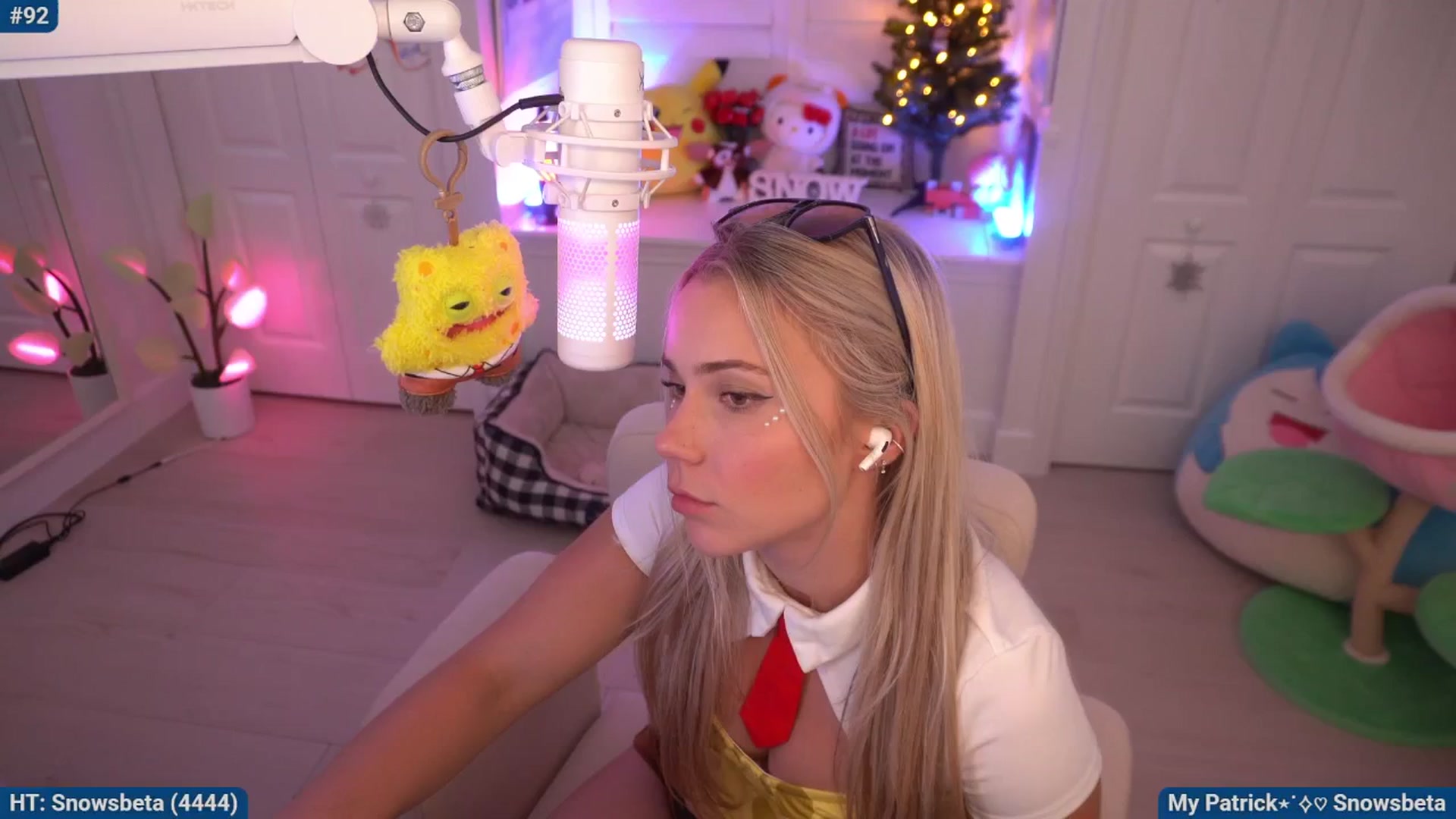 Gallery image thumbnail from Snowkitty's myfreecams stream on, 11/15/2025, 05:20 image 10 of 20